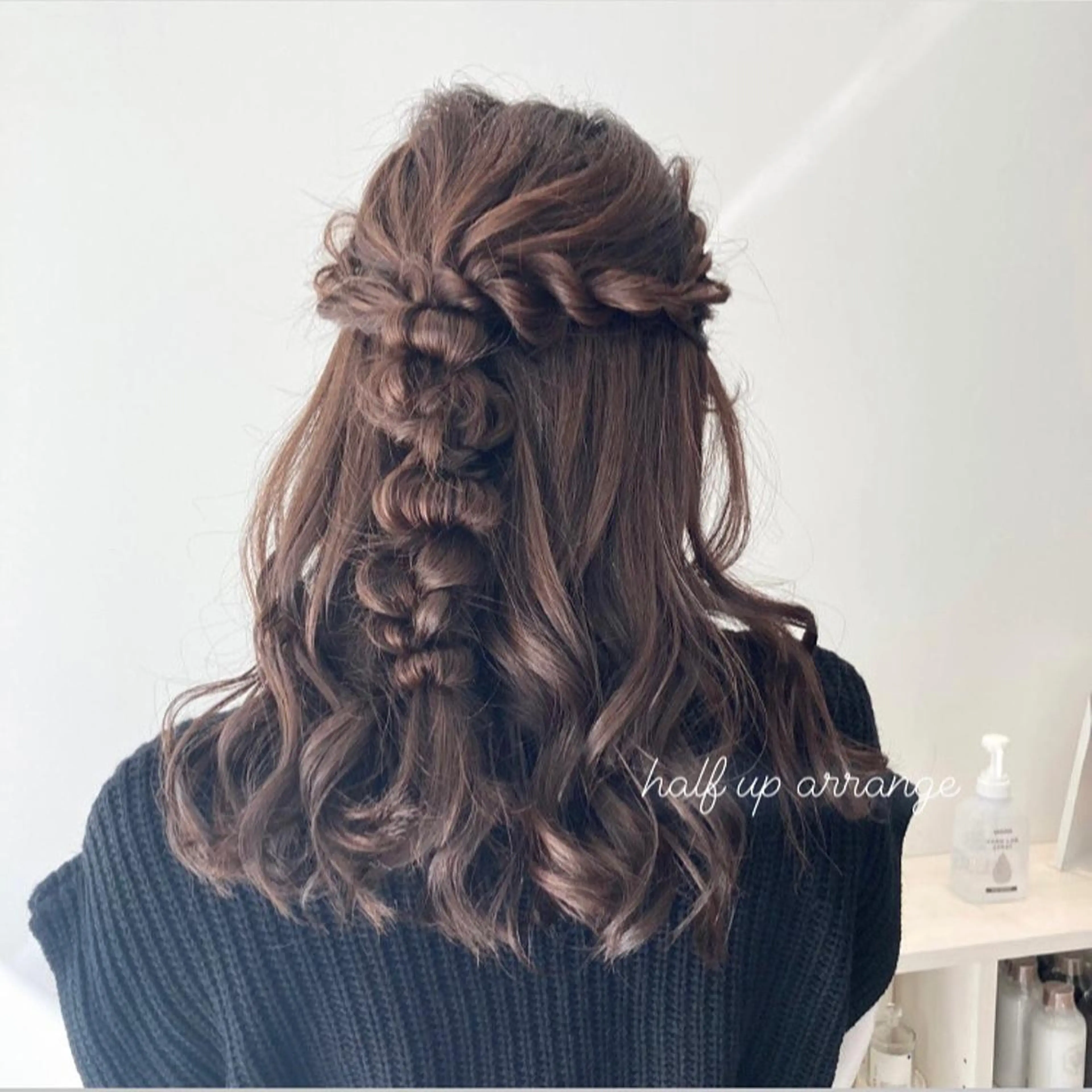 ミディアム ヘアアレンジ octo所属・梅澤 杏菜のヘアスタイル