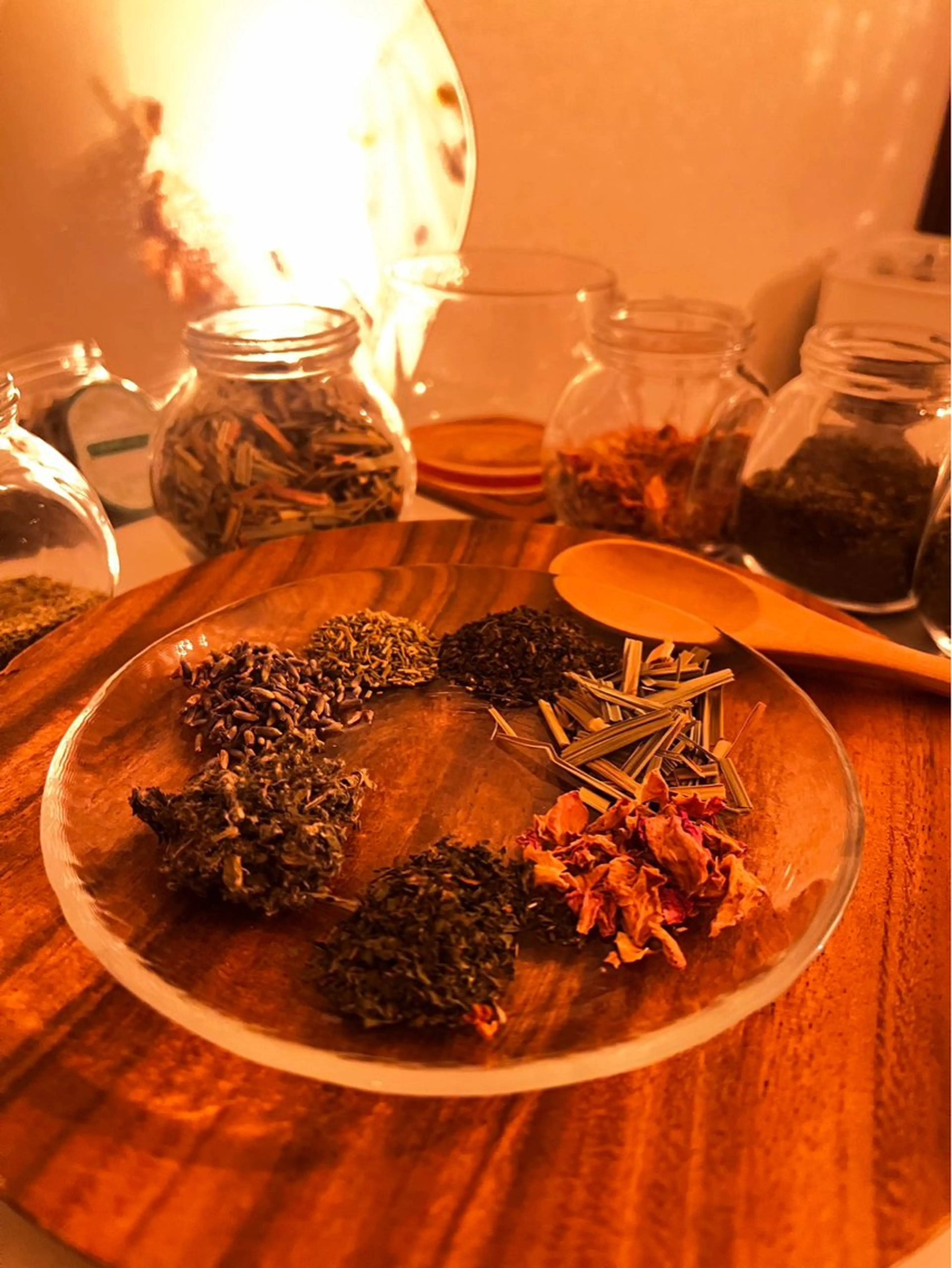 【新規限定】冷えとむくみを汗で流すよもぎ蒸し(あなたが選ぶハーブ付き)の写真