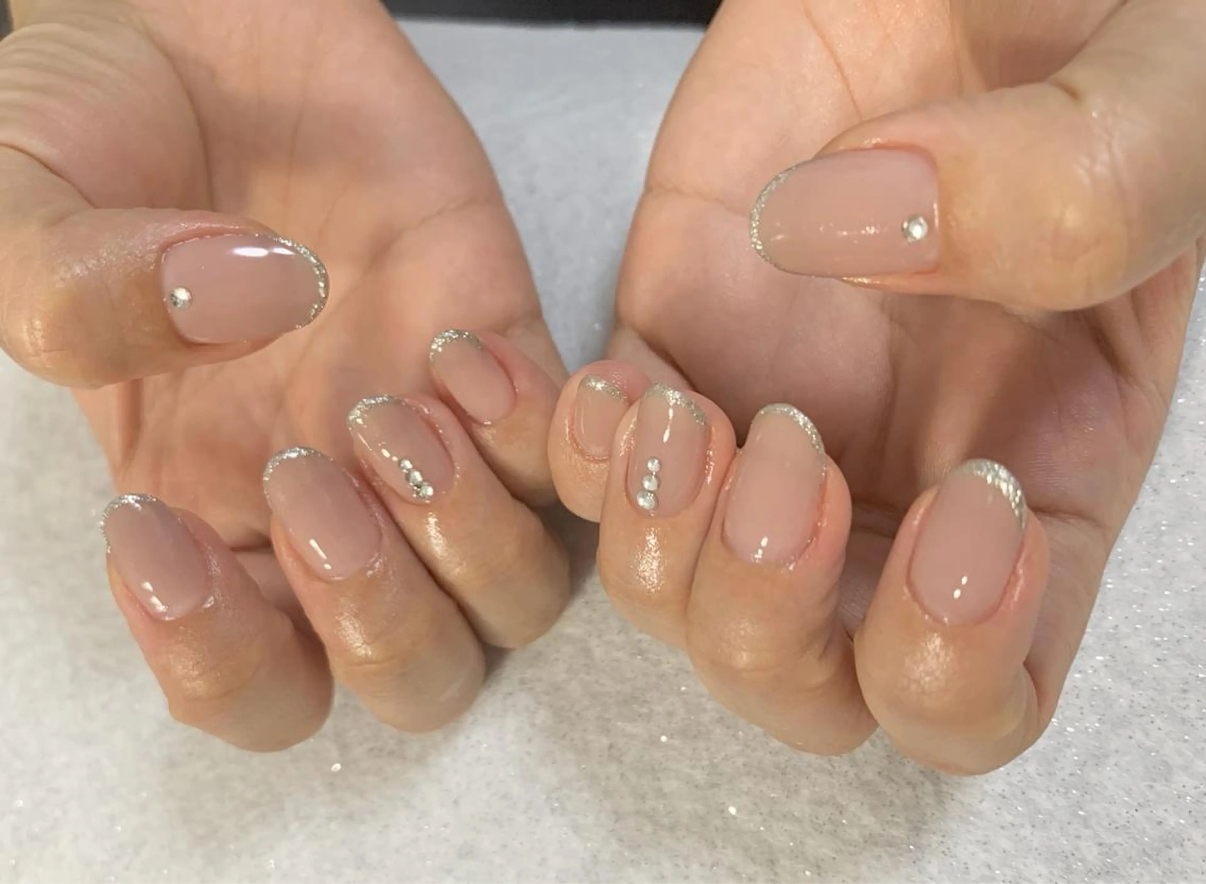 ネイル 手塚 里奈のネイルデザイン