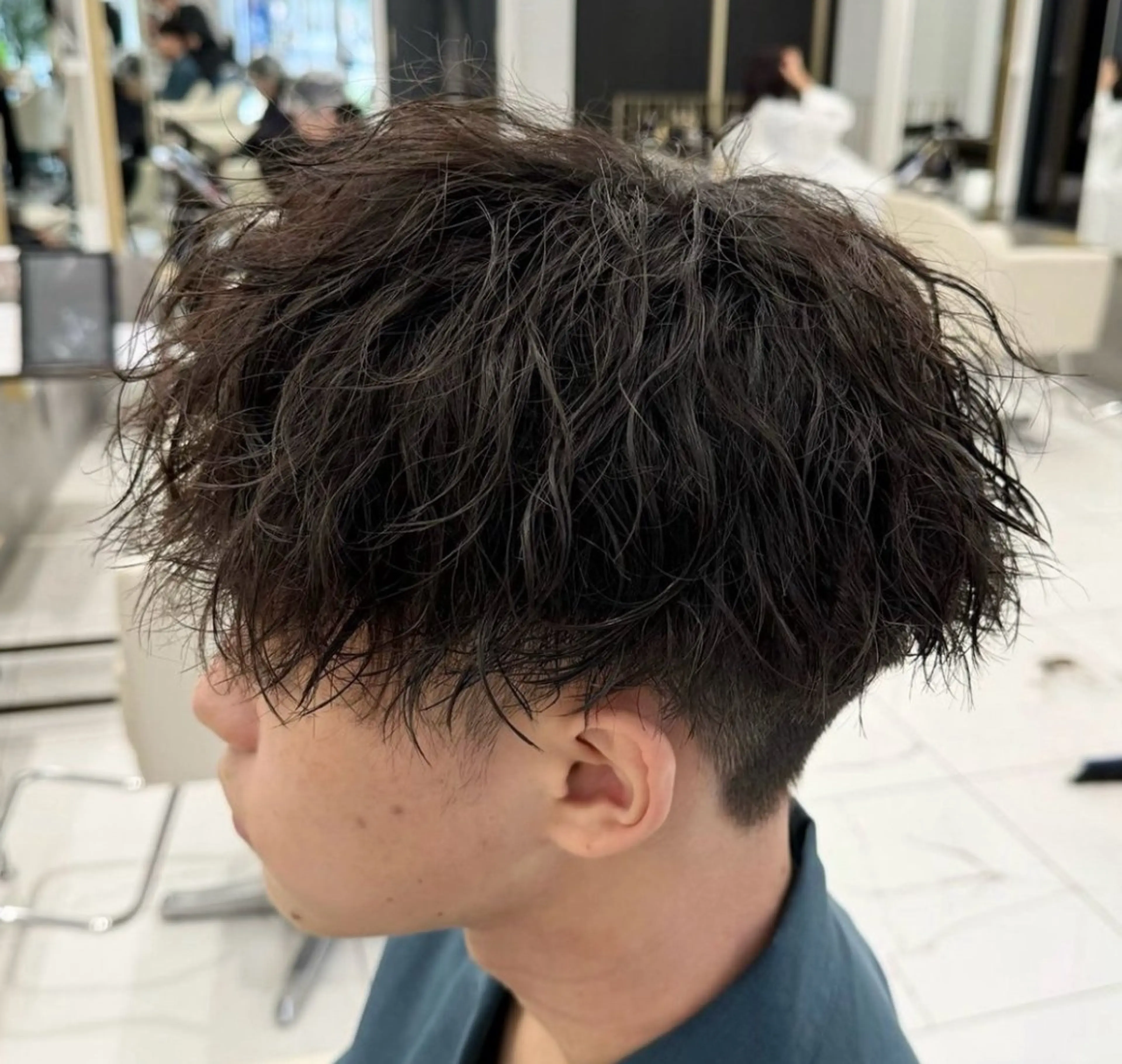 ショート パーマ 足立 小珀のヘアスタイル