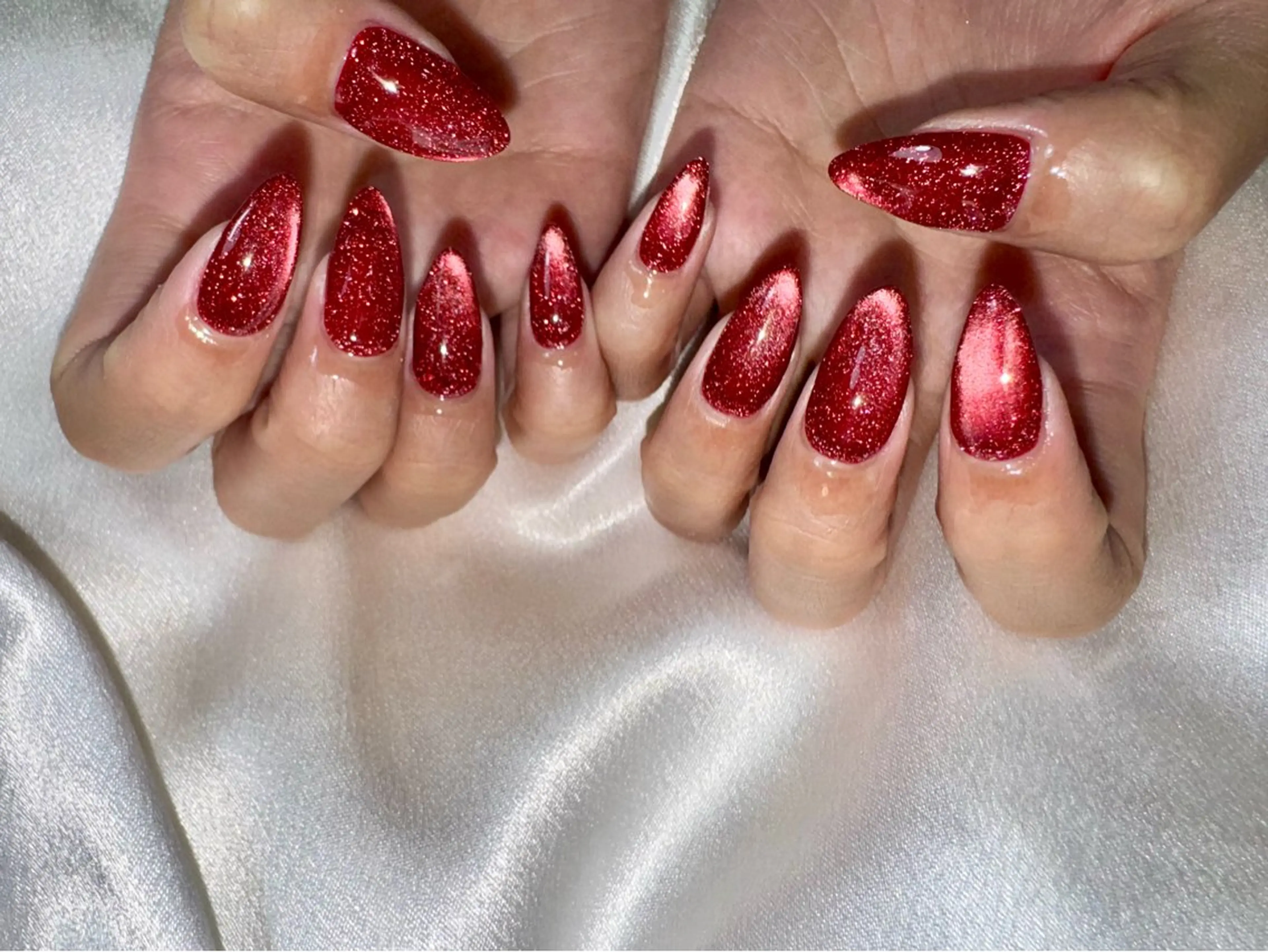 ネイル オーロラネイル 桜ネイル フラッシュネイル フラッシュマグ フラワーネイル ハンドネイル kikinail 溝の口のネイルデザイン