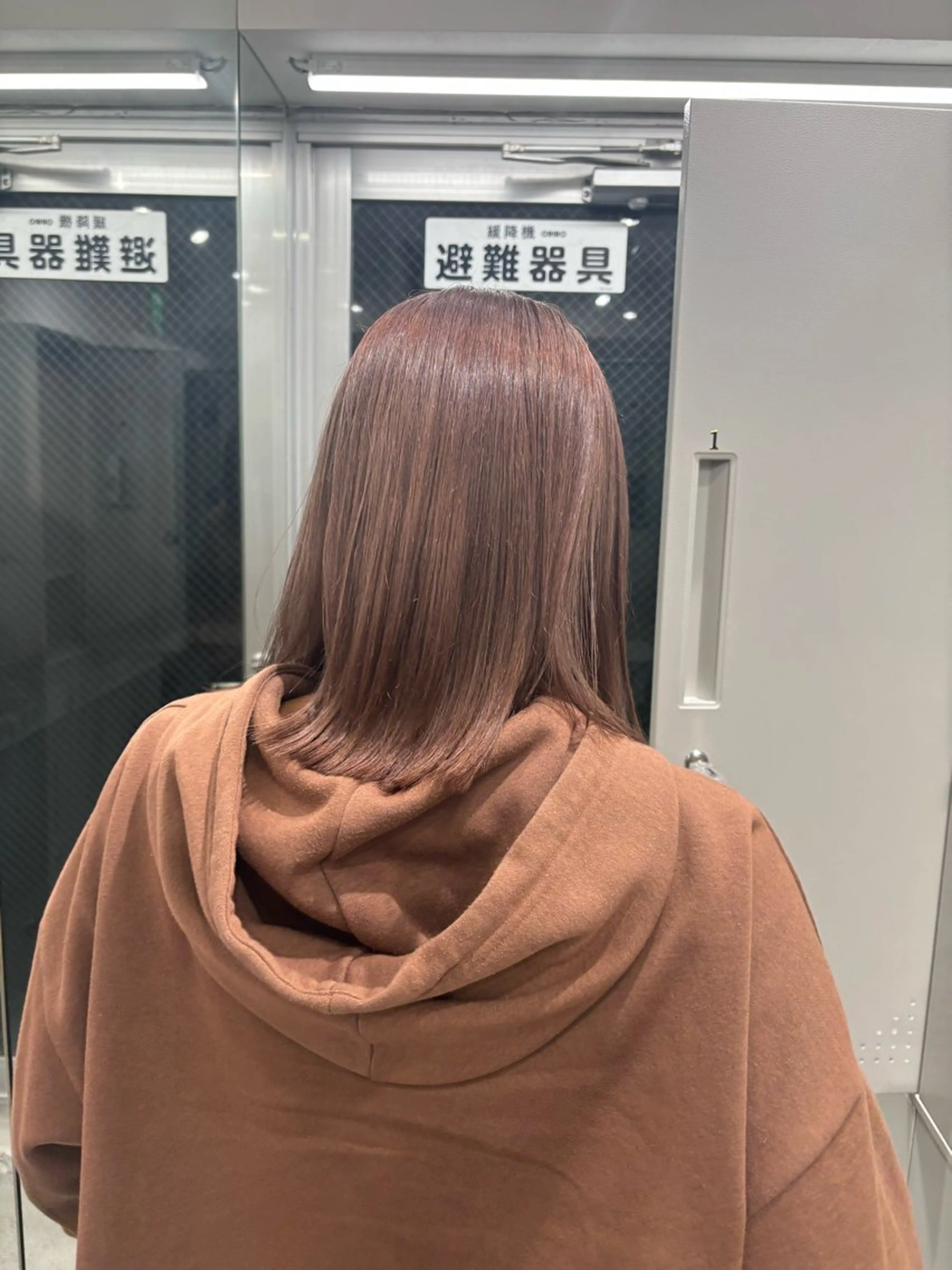 ミディアム カラー ヘアカラー いろあそび 八王子所属・きぃちゃん/カラー 特化/いろあそび🦋のヘアスタイル