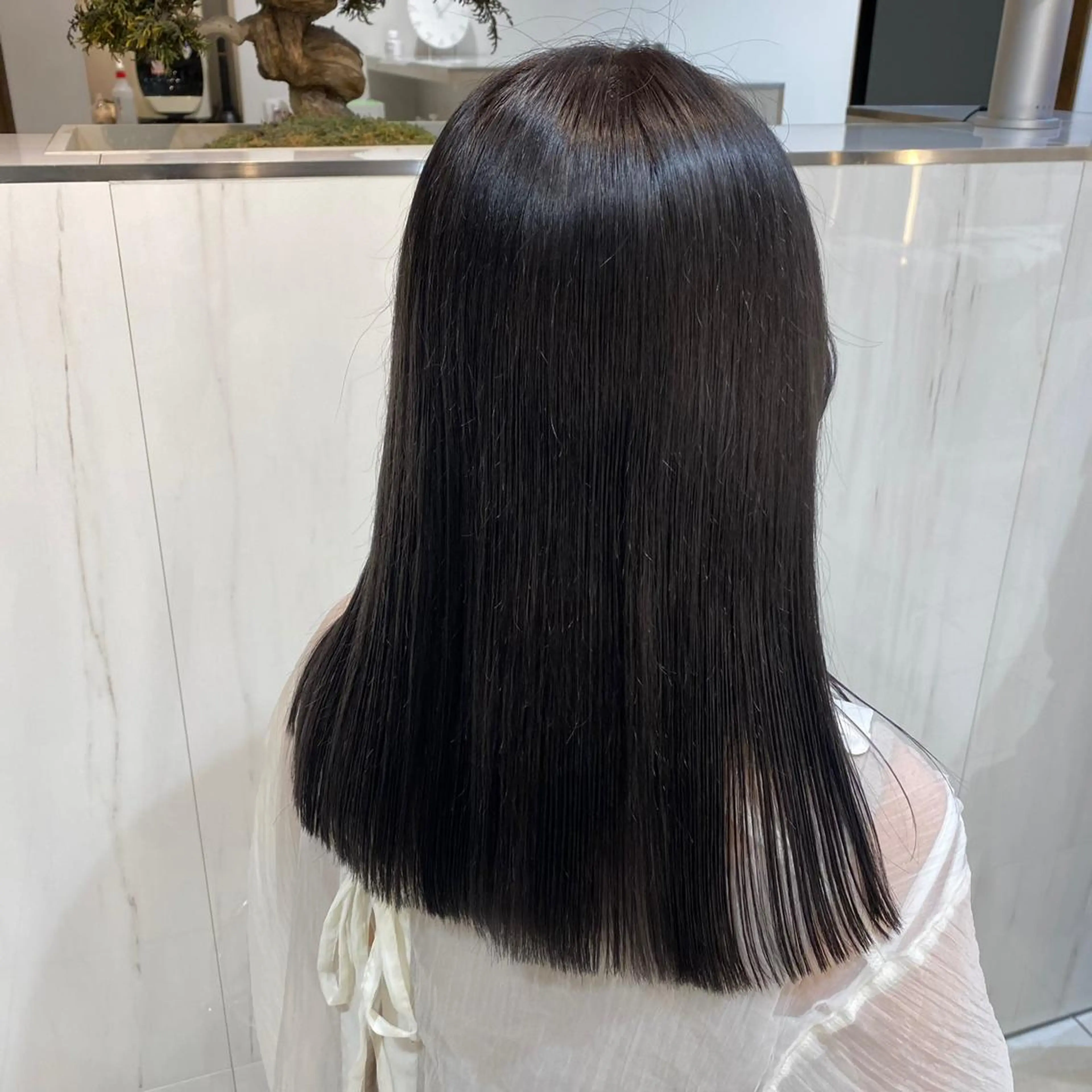 セミロング カラー ヘアアレンジ アッシュ カット ヘアカラー トリートメント ブリーチ/ツヤカラー /SARA 金山のヘアスタイル