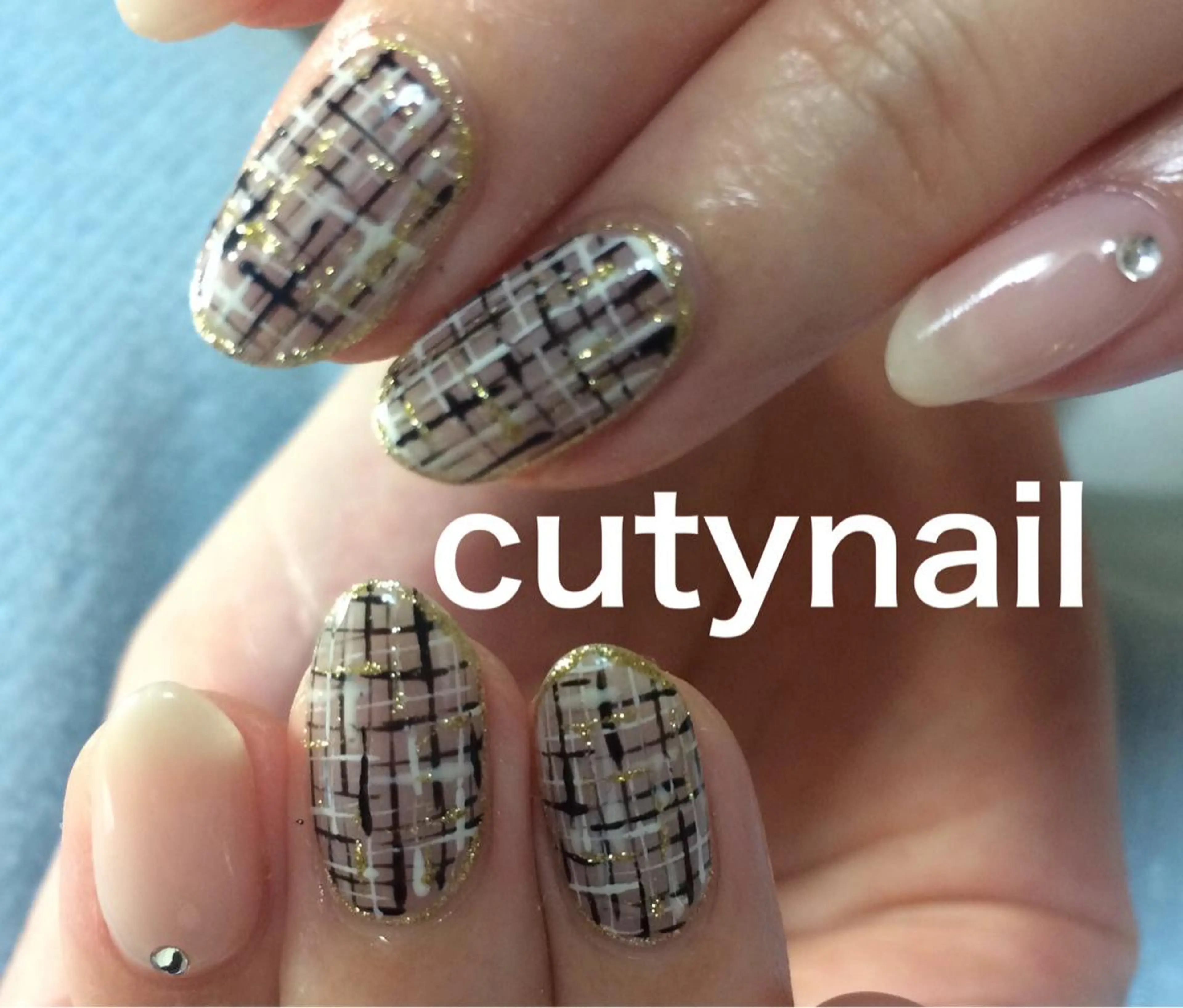 ネイル アートネイル ストーンネイル ツイードネイル cuty nailのネイルデザイン