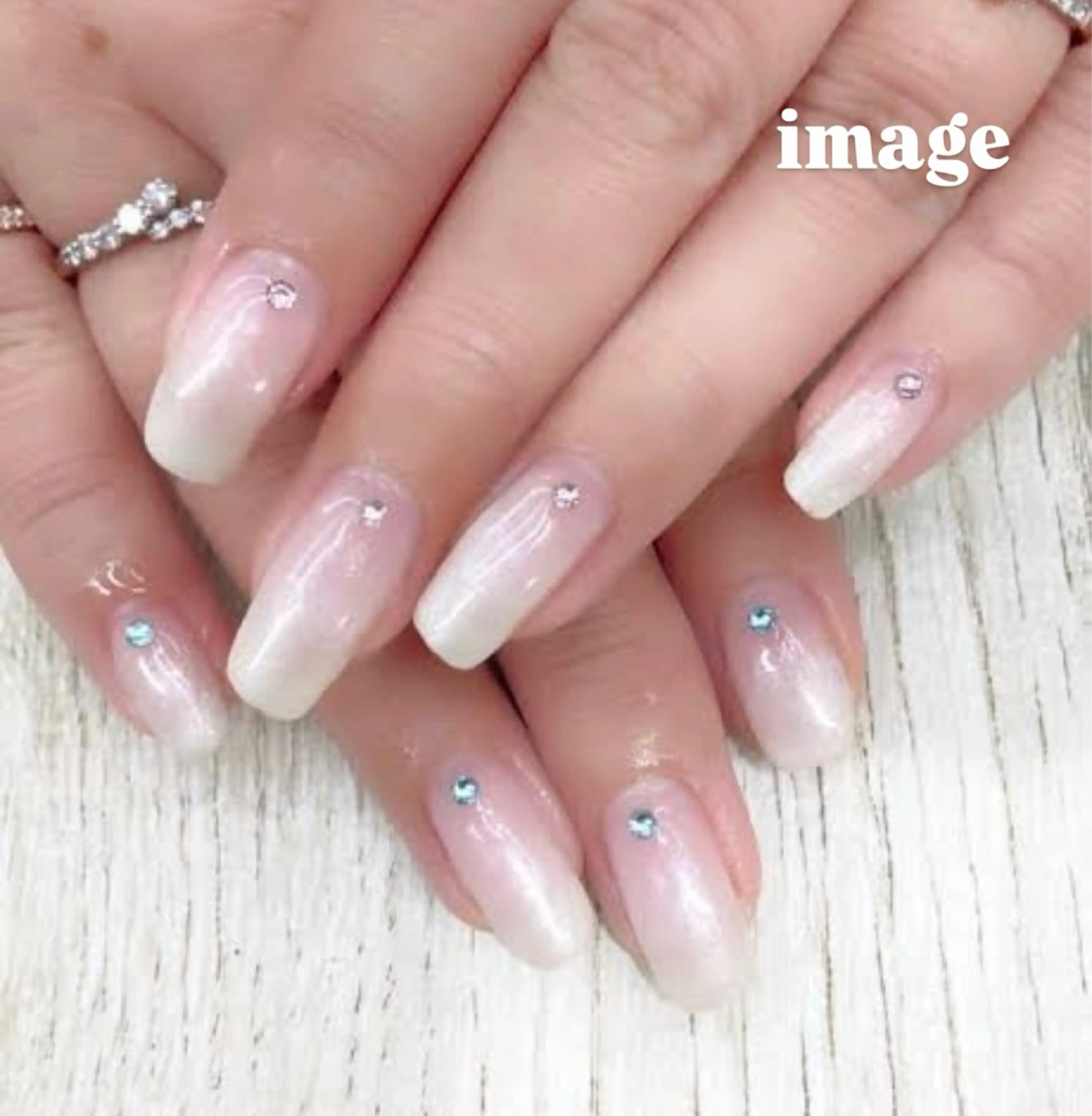 ネイル グラデーション パラジェル・まつげパーマ取扱店 Mink Style 代々木公園店【ミンクスタイル】所属・natsuki 🌙のネイルデザイン