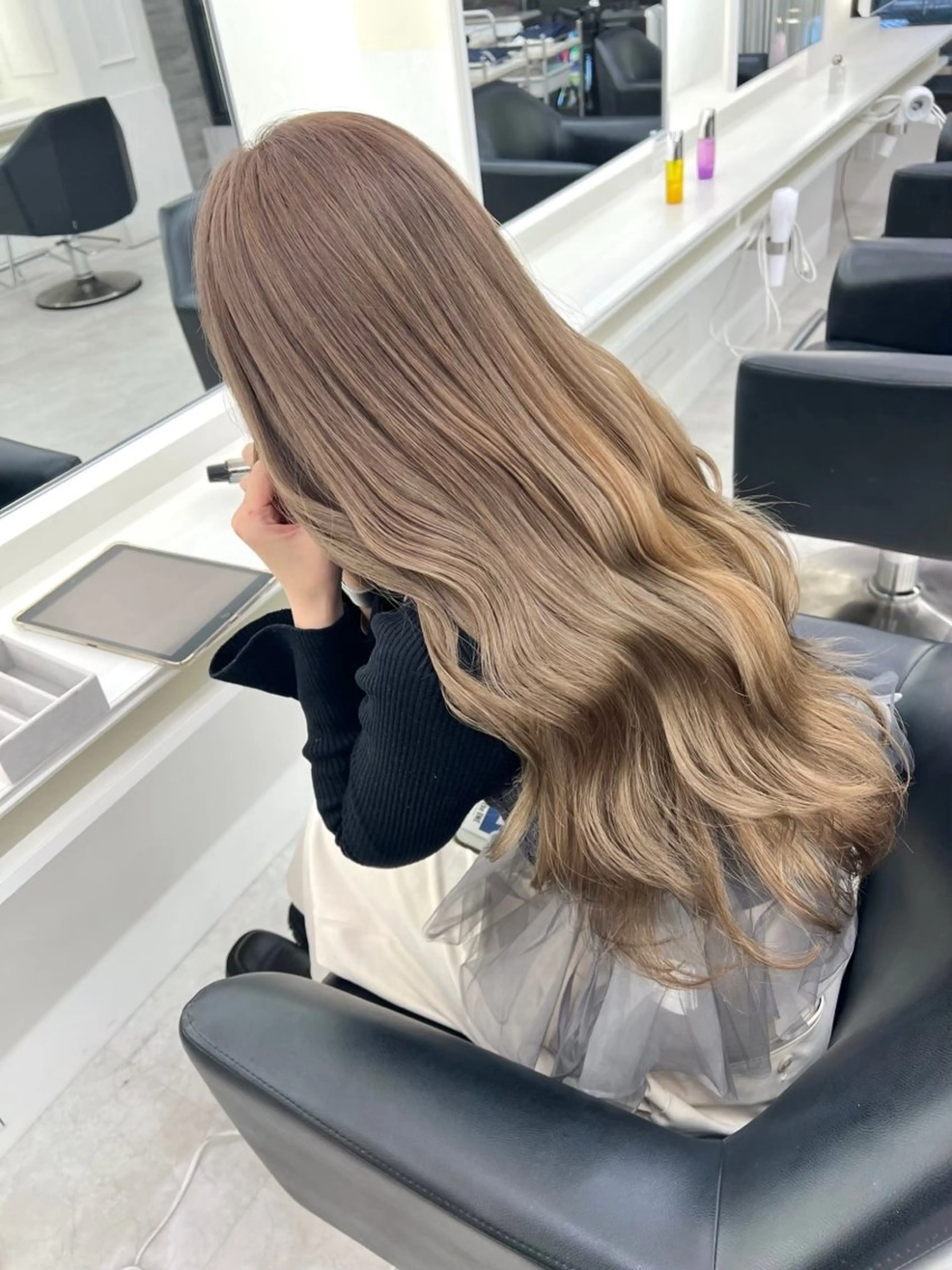 ロング カラー ParveMix 楠本結菜のヘアスタイル