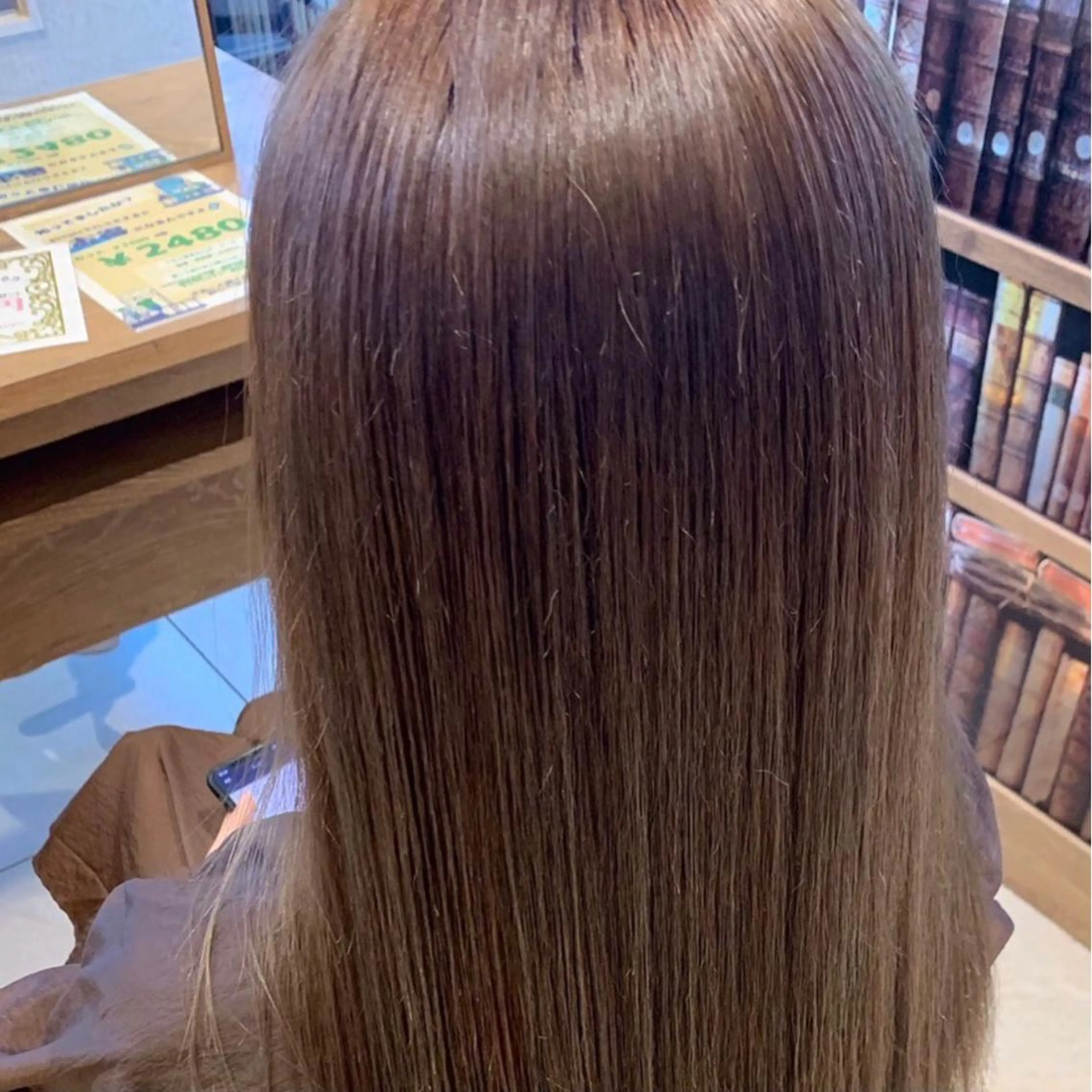 ロング EARTH 福岡天神赤坂店のヘアスタイル