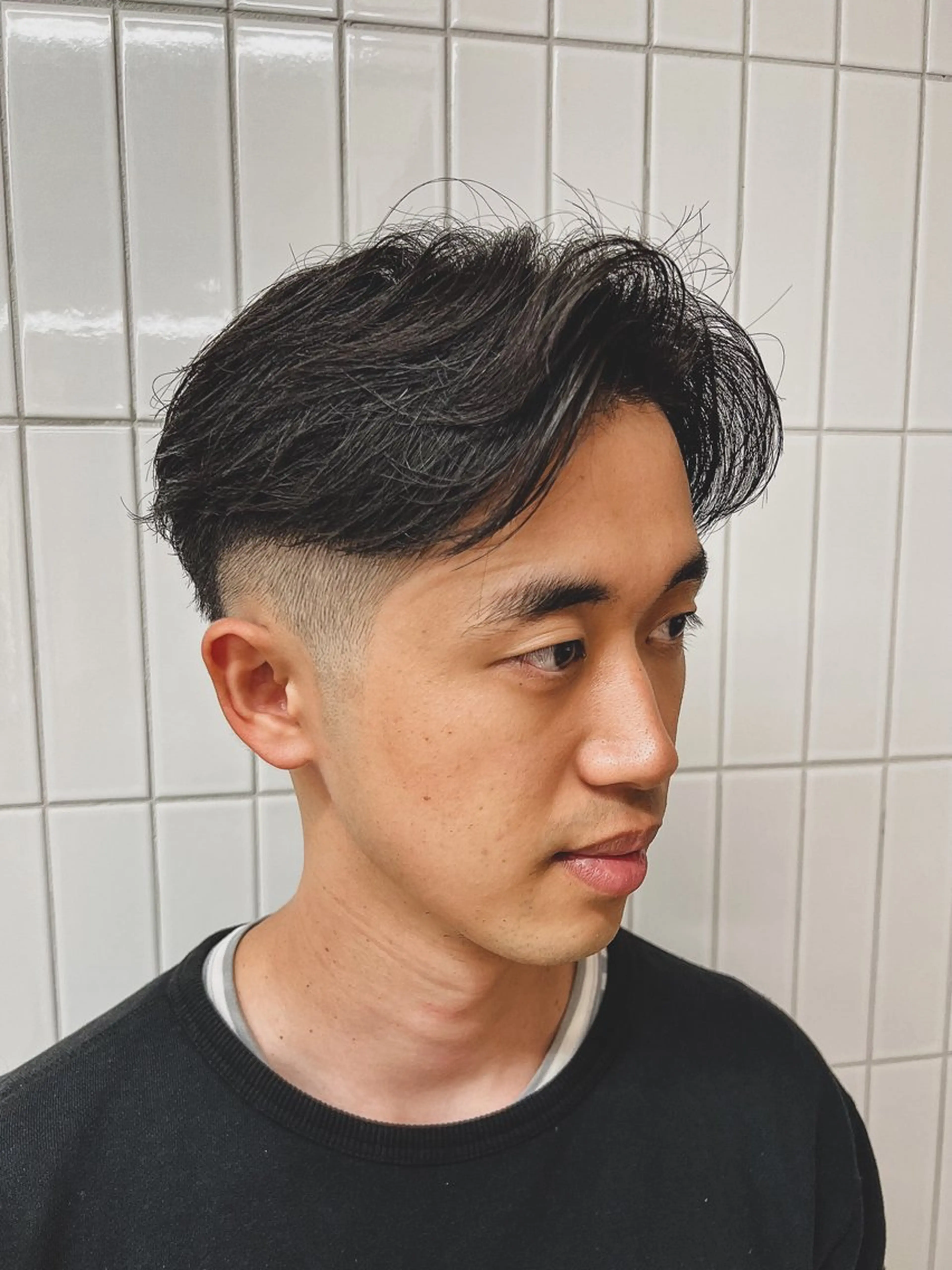 ショート パーマ メンズ 豊崎 佑輔のヘアスタイル