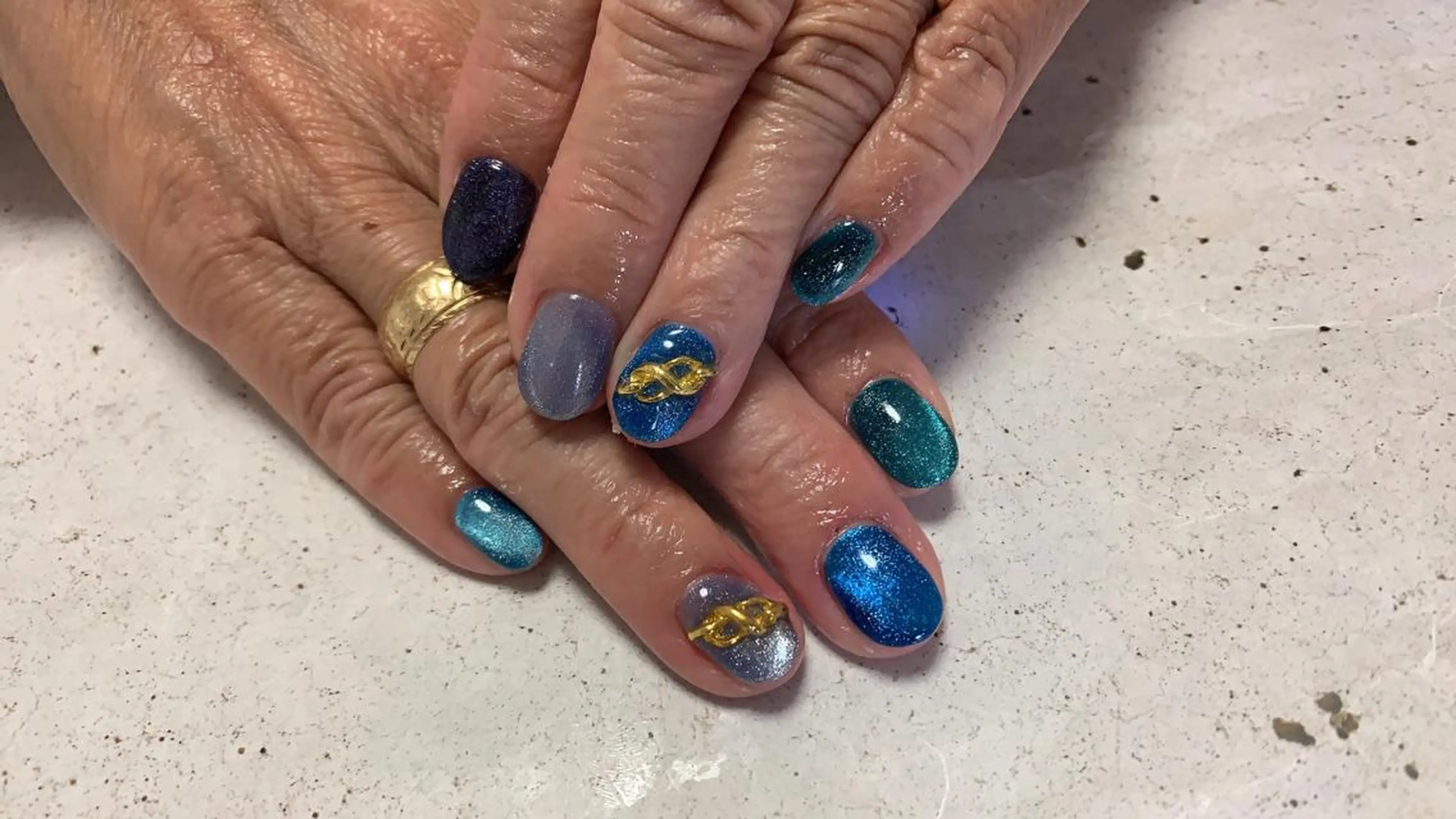 ネイル nico.nico.mark NAIL所属・小林 梓のエステ・リラクイメージ