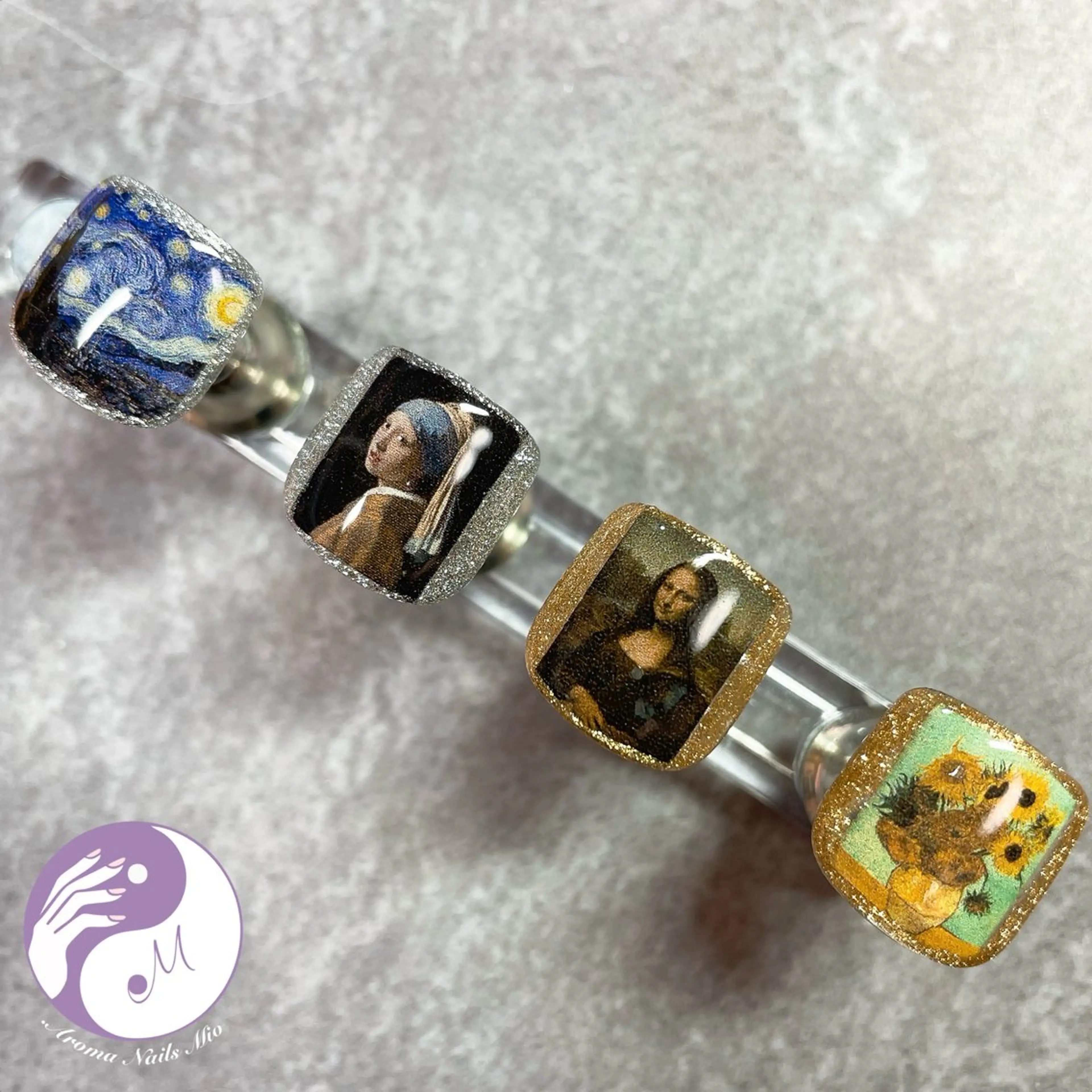 ネイル 赤色 .Nails Mio 赤羽西ネイルサロンのネイルデザイン