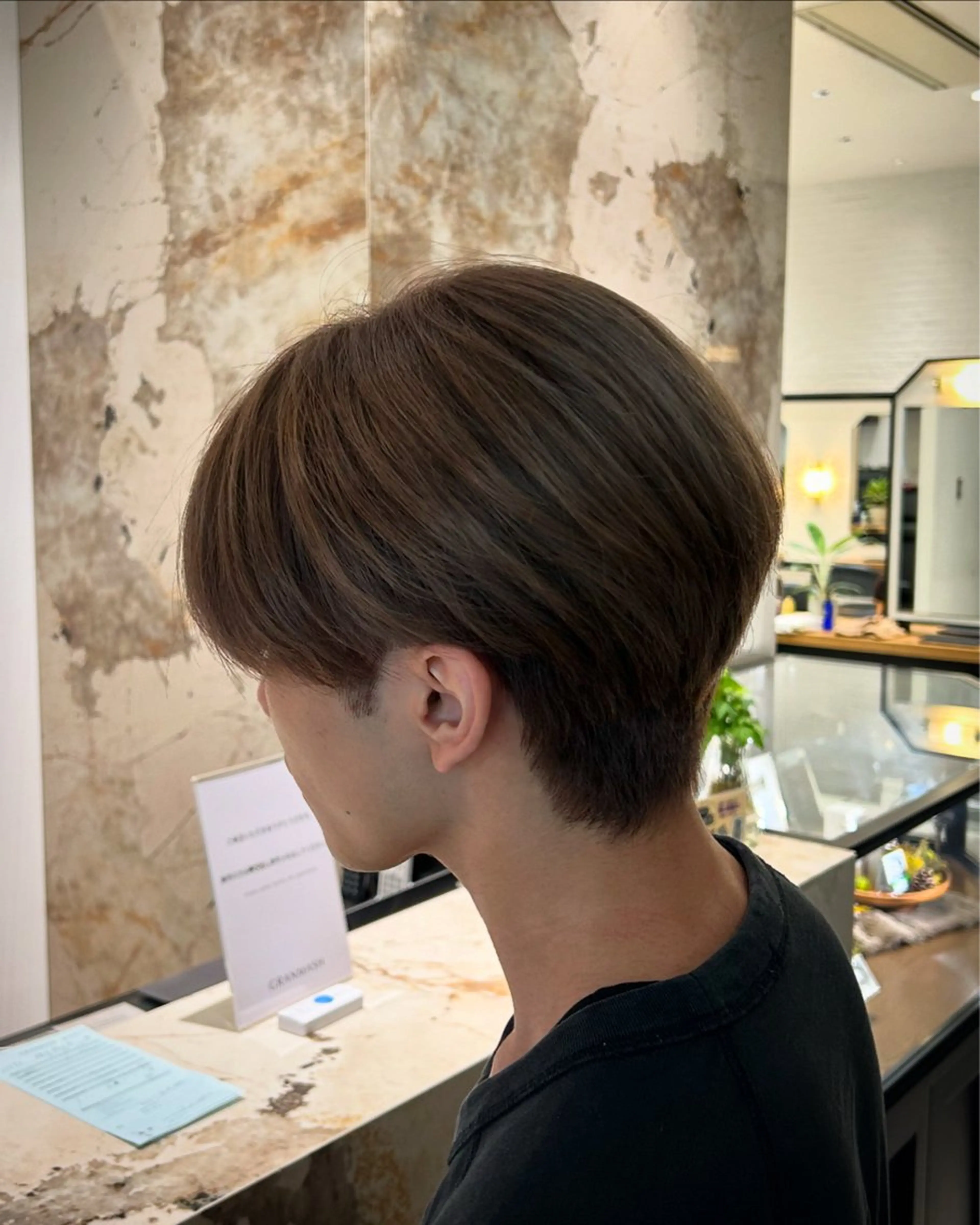 ショート パーマ 津田 舞花のヘアスタイル