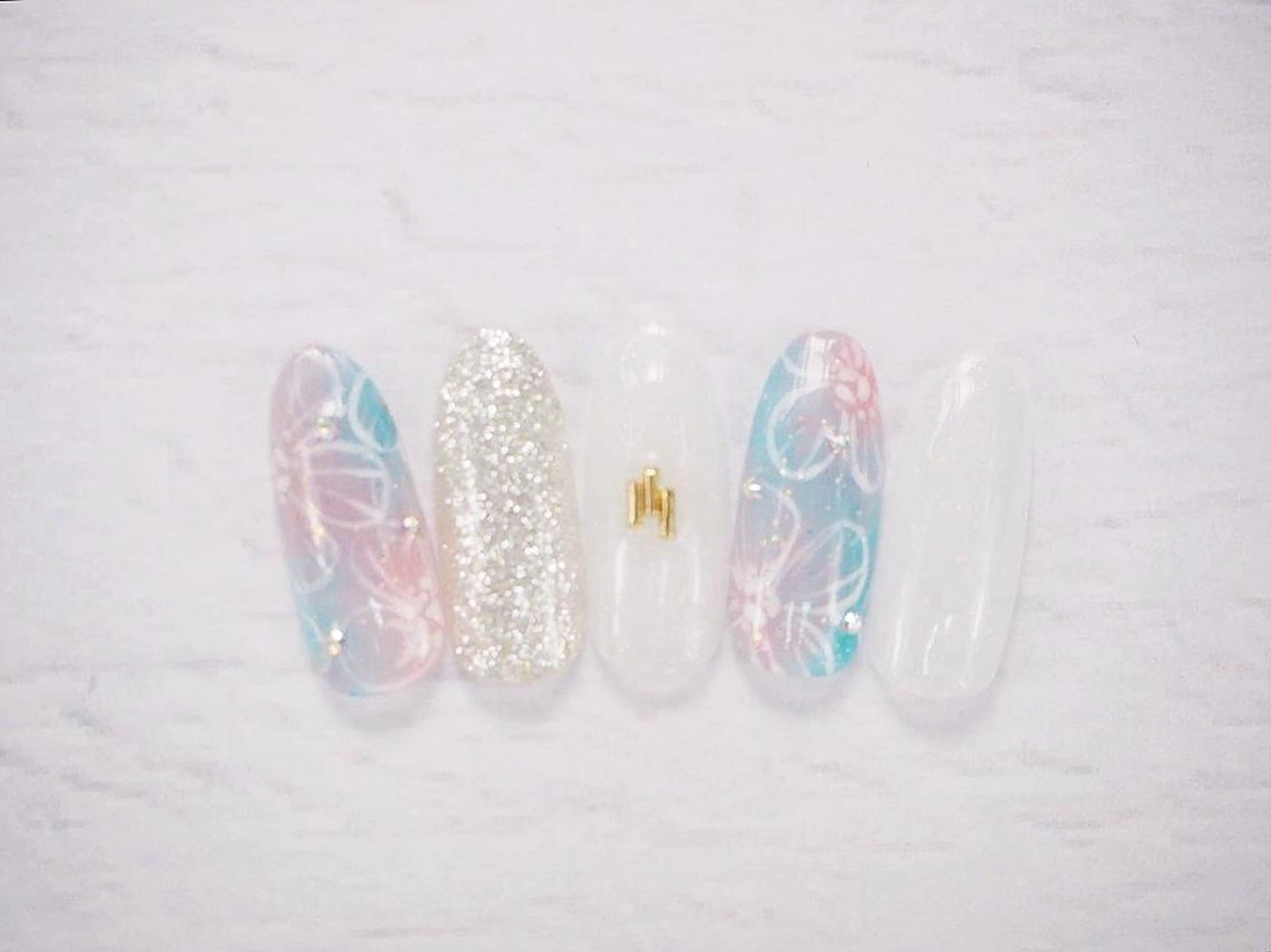 セミロング NailBeauty コルンのネイルデザイン