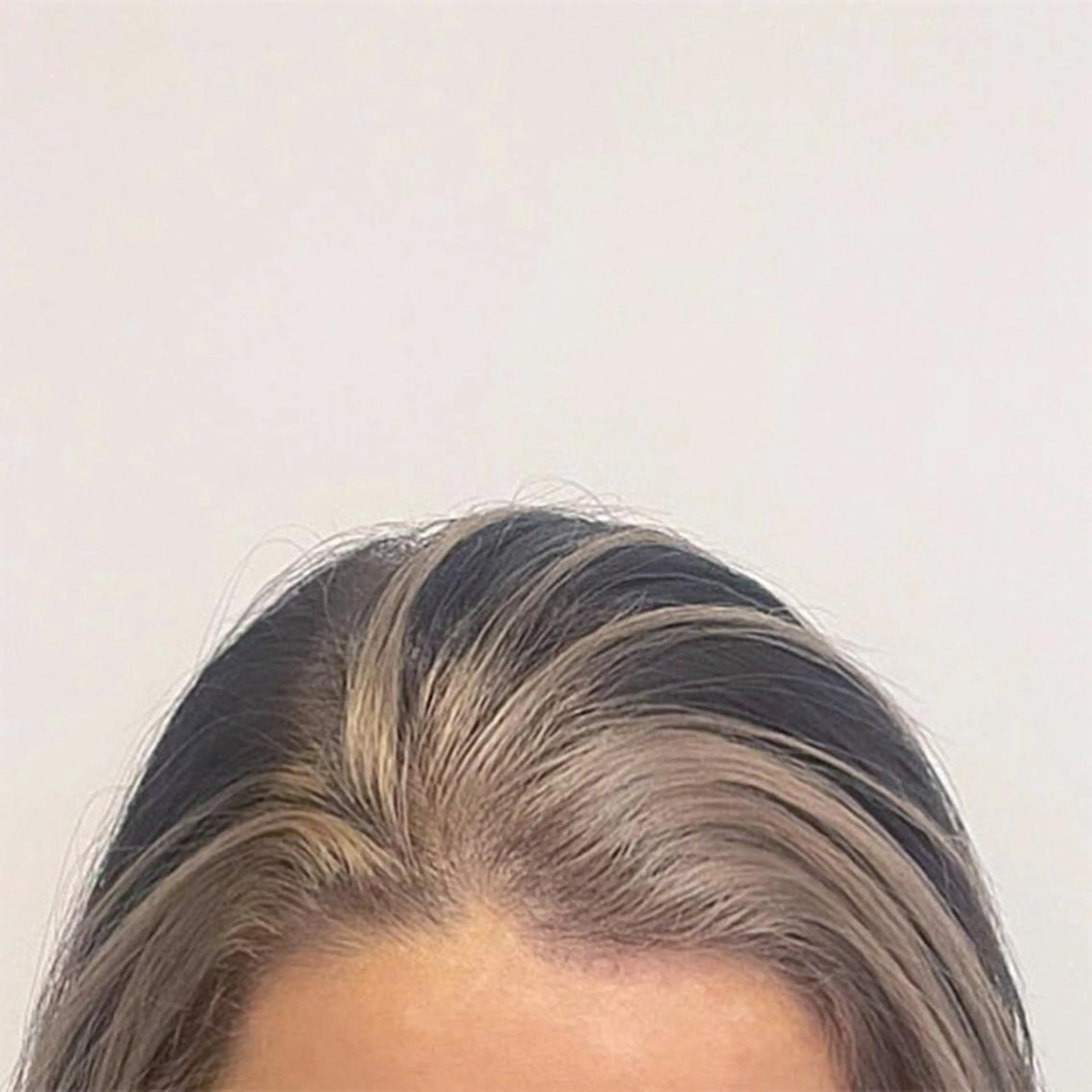 カラー ミストバング デザインカラー  フェイスフレーミング 夏井 沙織のヘアスタイル