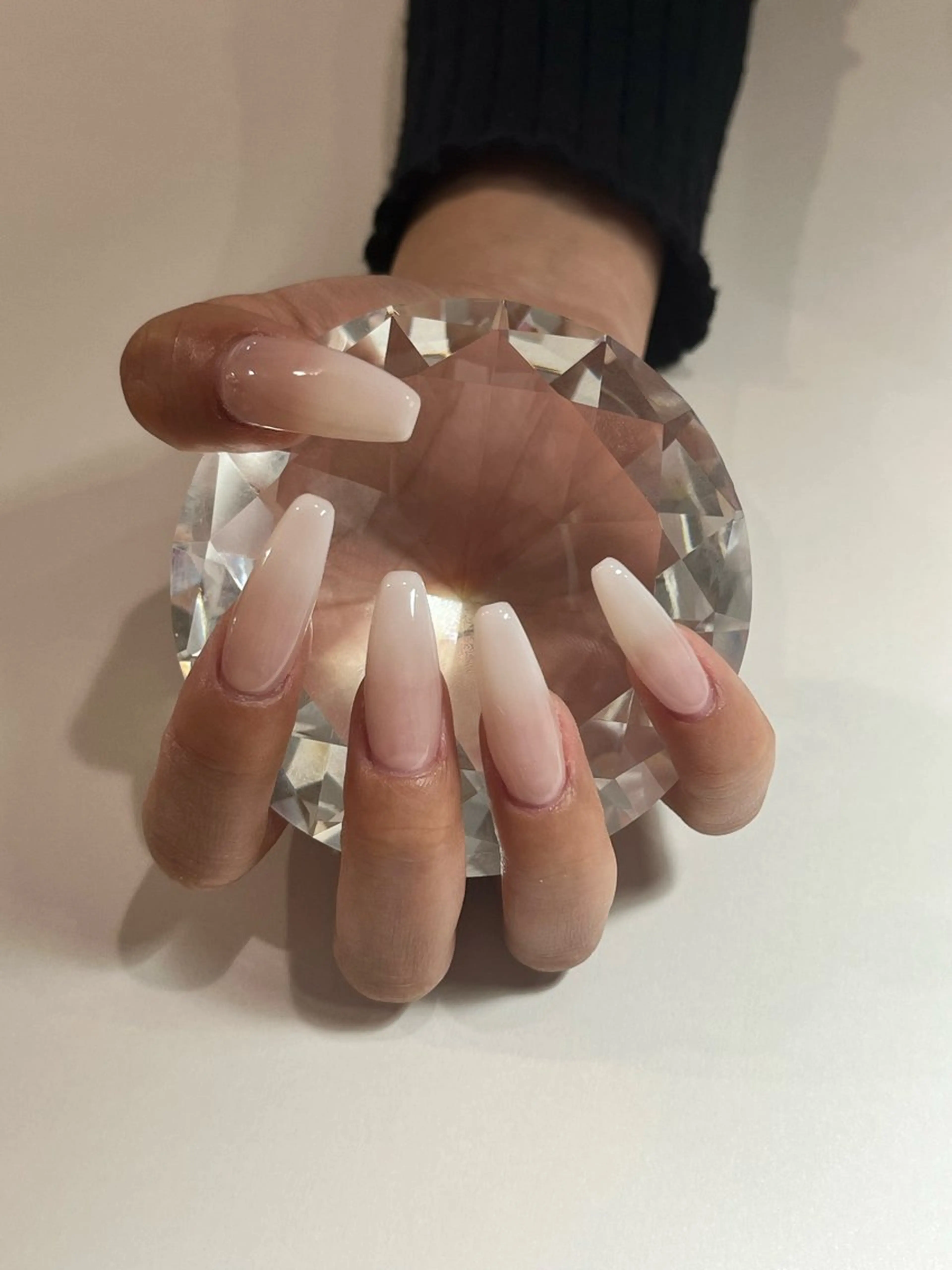 ネイル パラジェル認定サロンetoile【エトワール】所属・谷 志帆梨のネイルデザイン