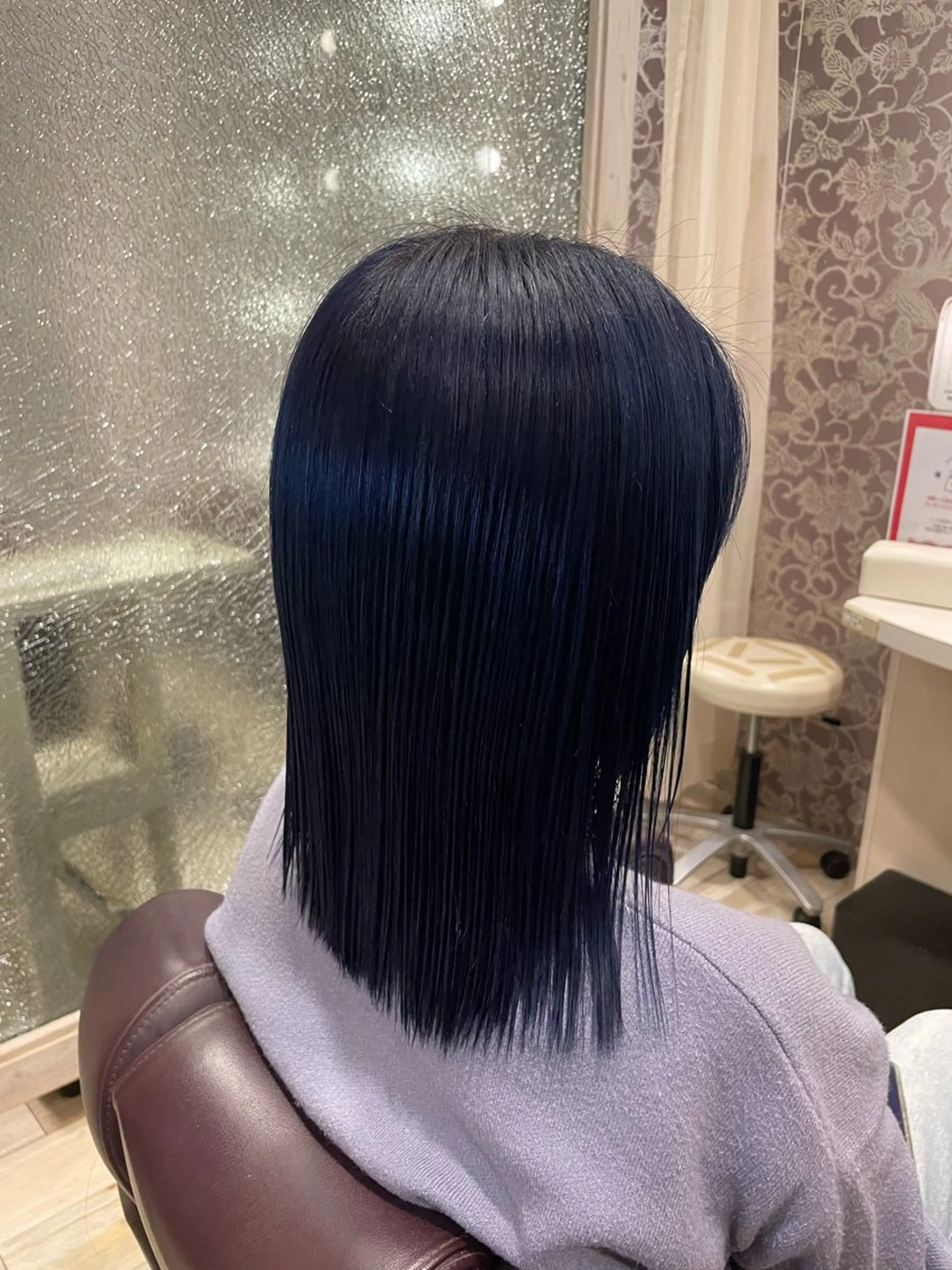 ミディアム カラー 黒髪 ブリーチ ブルーカラー ブルーブラック Cr'ene by MARIE所属・MEI /Cre'neのヘアスタイル