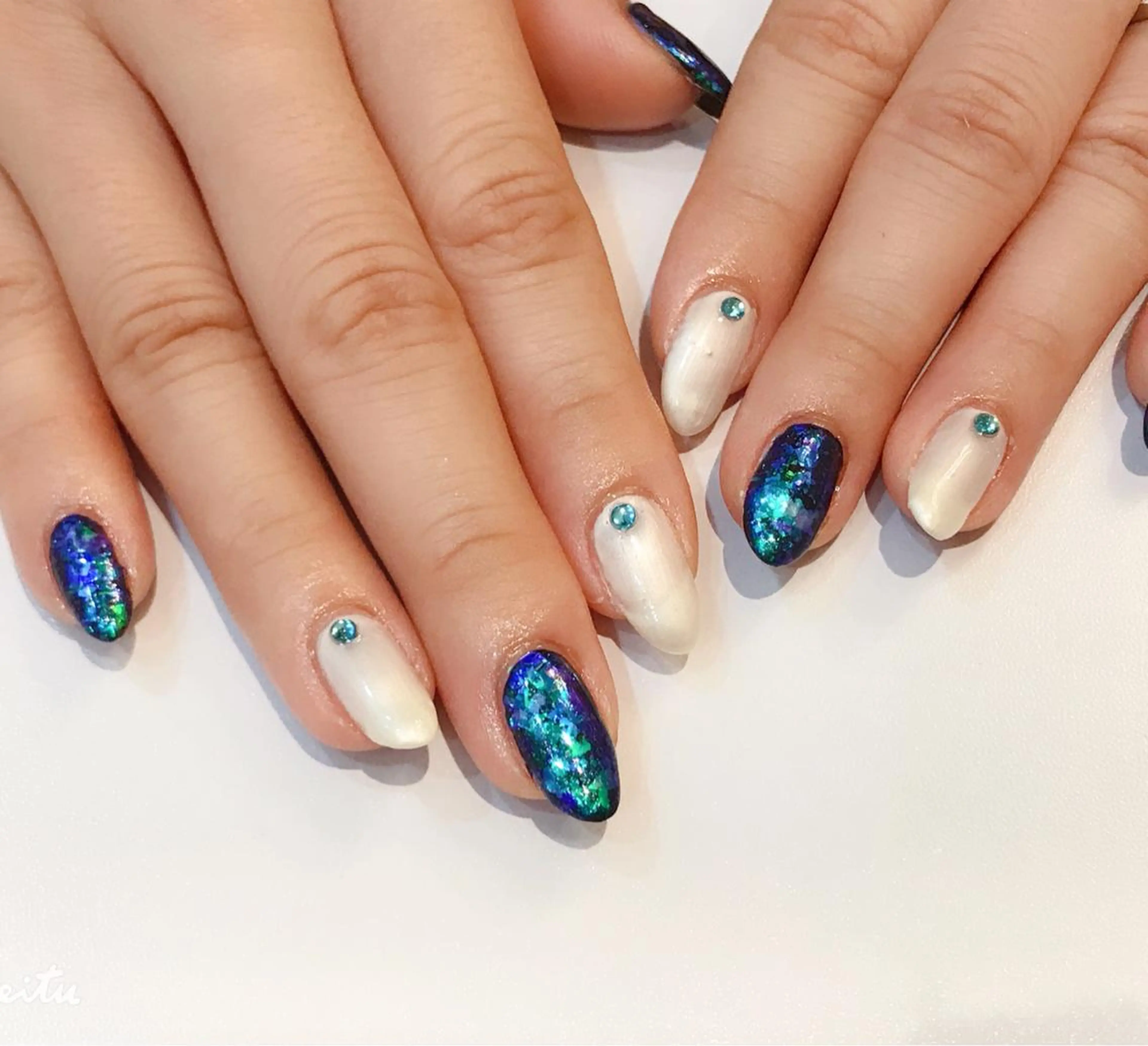 ネイル SINCERELY シンシアリー🌈のネイルデザイン