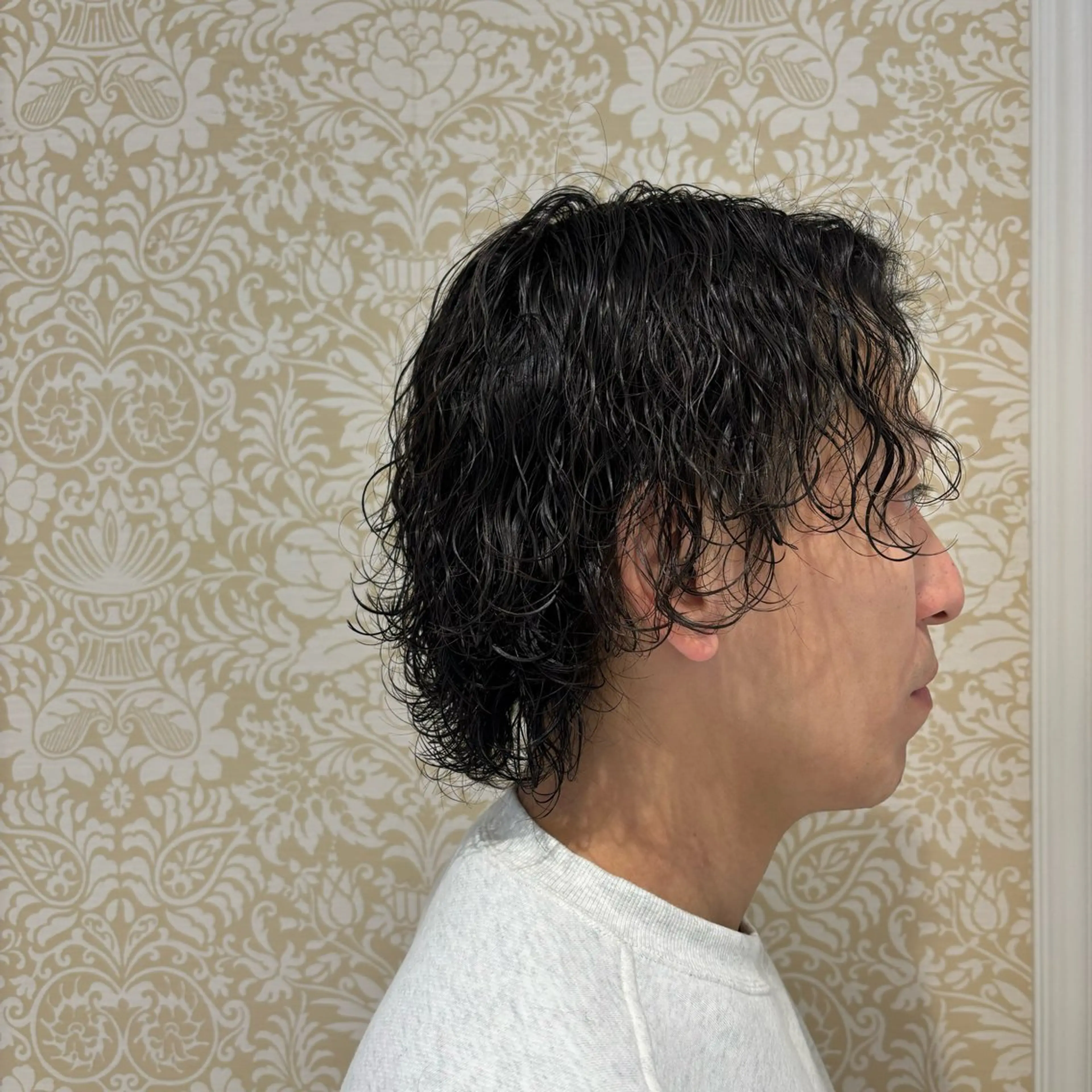 ミディアム パーマ メンズ ミディアムパーマ メンズパーマ 波巻きパーマ カット パーマ 🐠寒色系×パーマ 櫻井　麿偉🐏のヘアスタイル