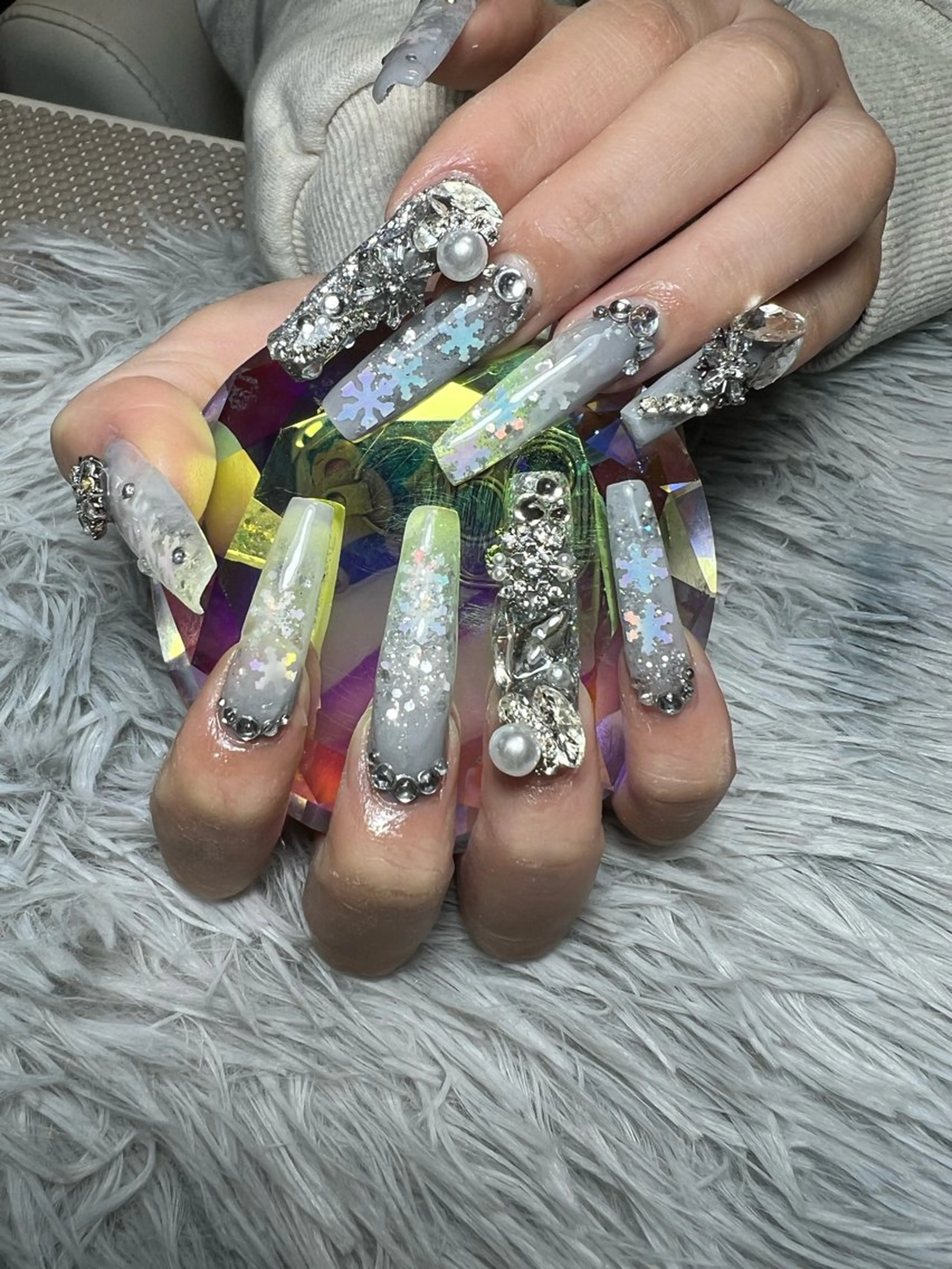 ネイル ロングネイル スカルプネイル ハンドネイル シェヌネイル JURAのネイルデザイン