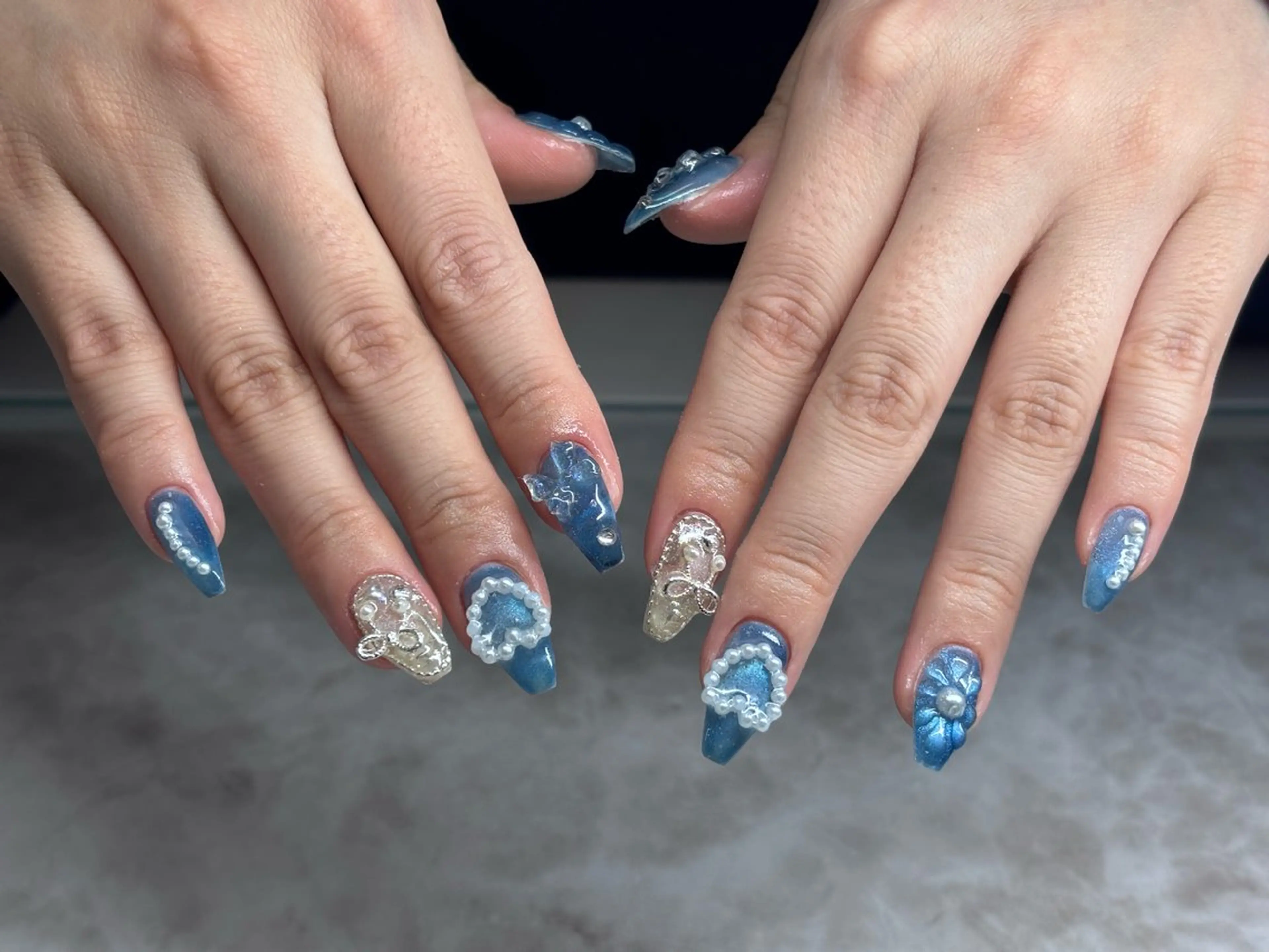 ネイル Odon Beauty  nail  salon所属・VIP TRENDYのネイルデザイン