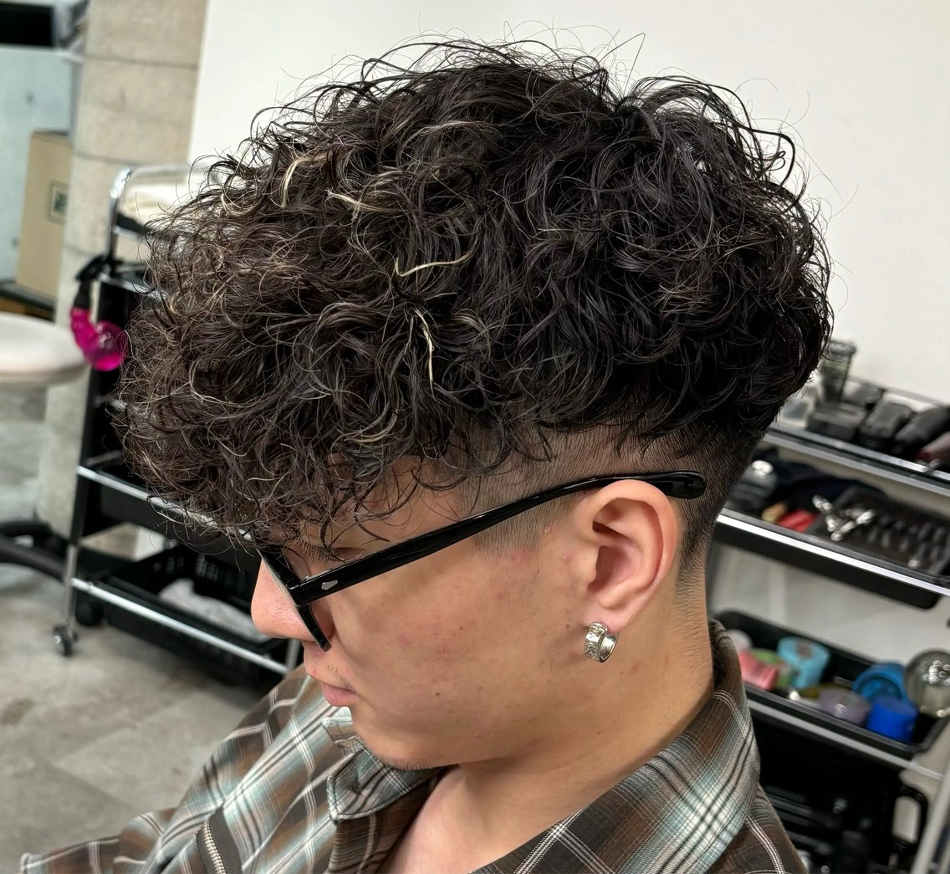 ショート パーマ メンズ era2d所属・マコト/心斎橋 メンズ専門店のヘアスタイル