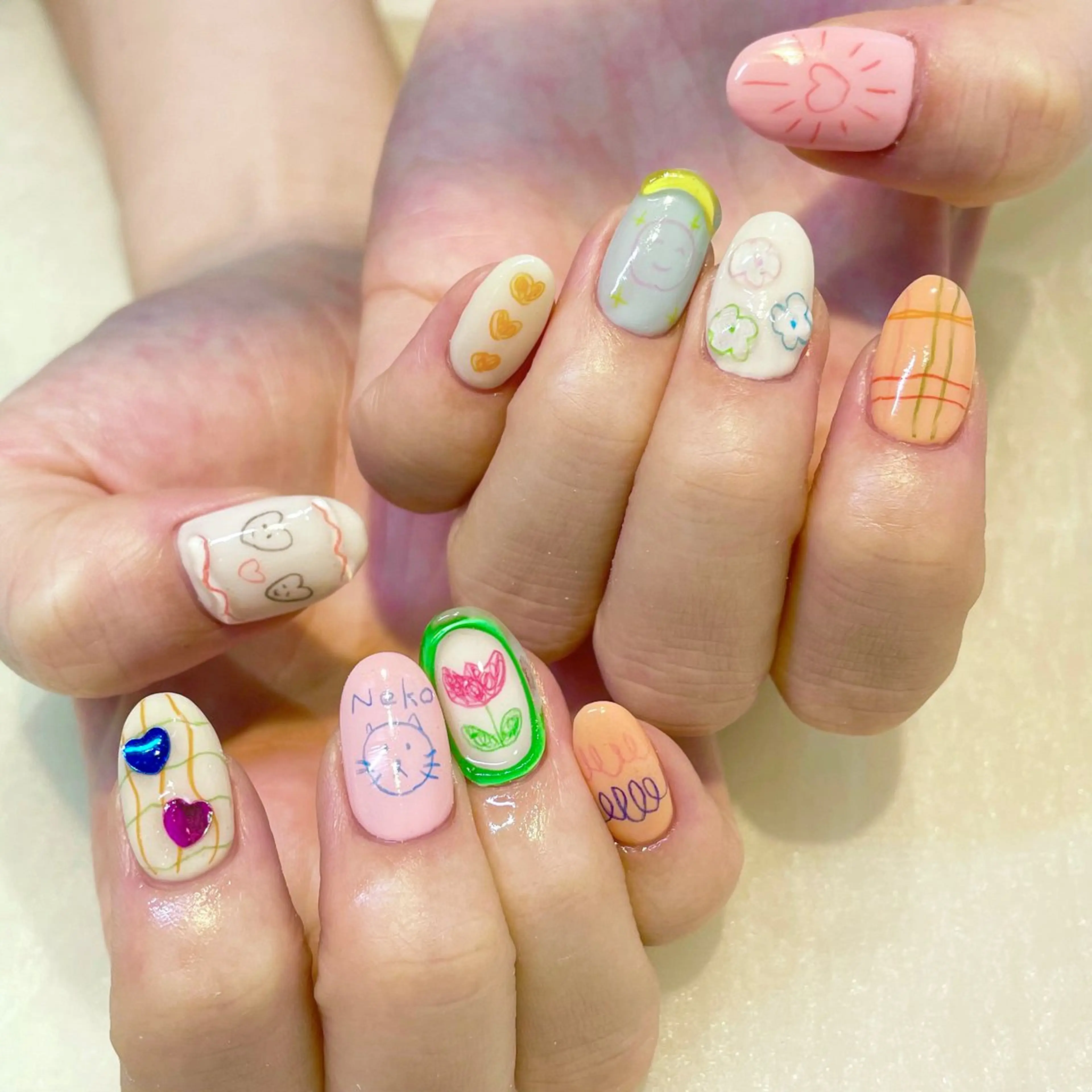 ネイル ハンドネイル 新井 ひなののネイルデザイン