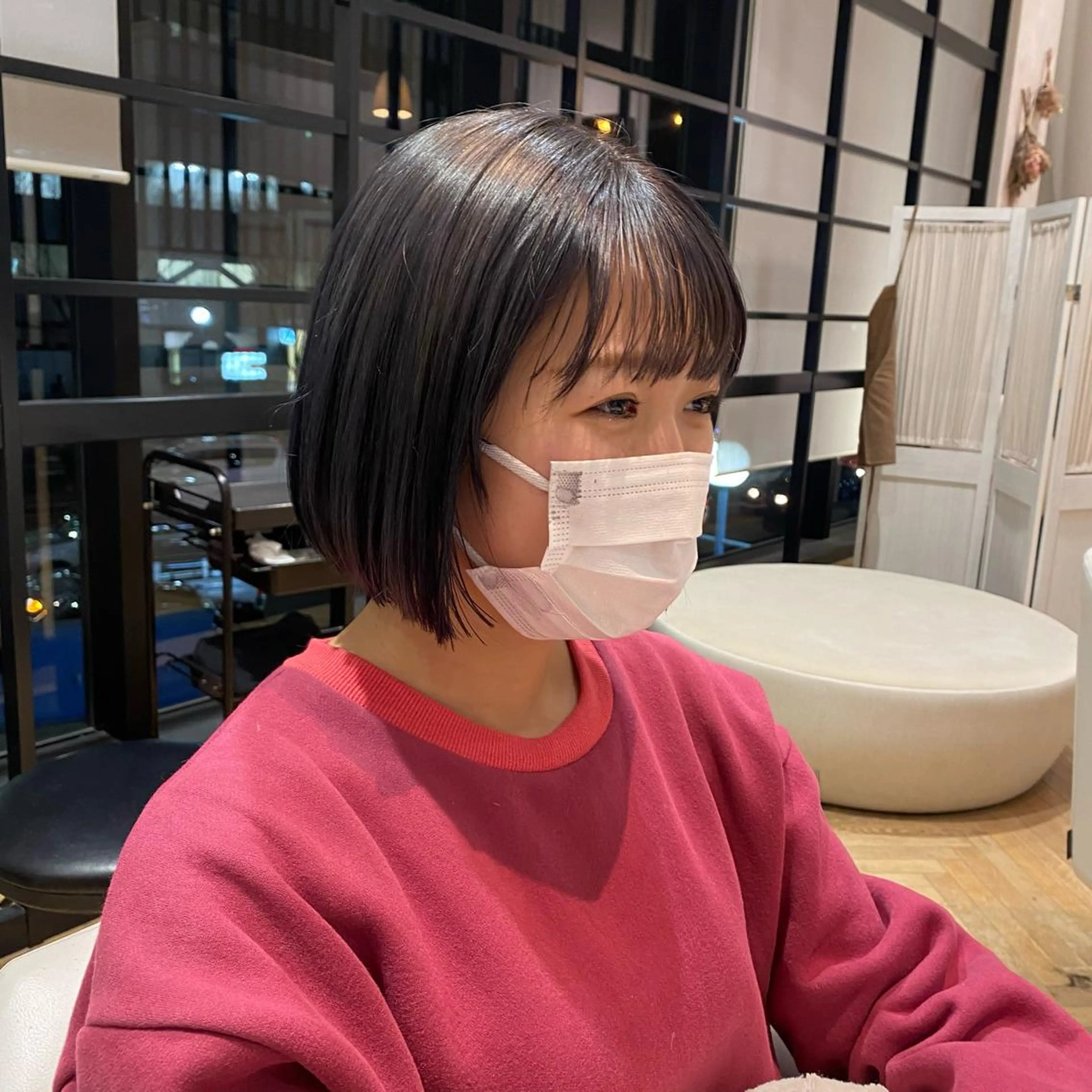 ショート カラー ラベンダーカラー ラベンダーグレー ボブ 増井 彩乃のヘアスタイル