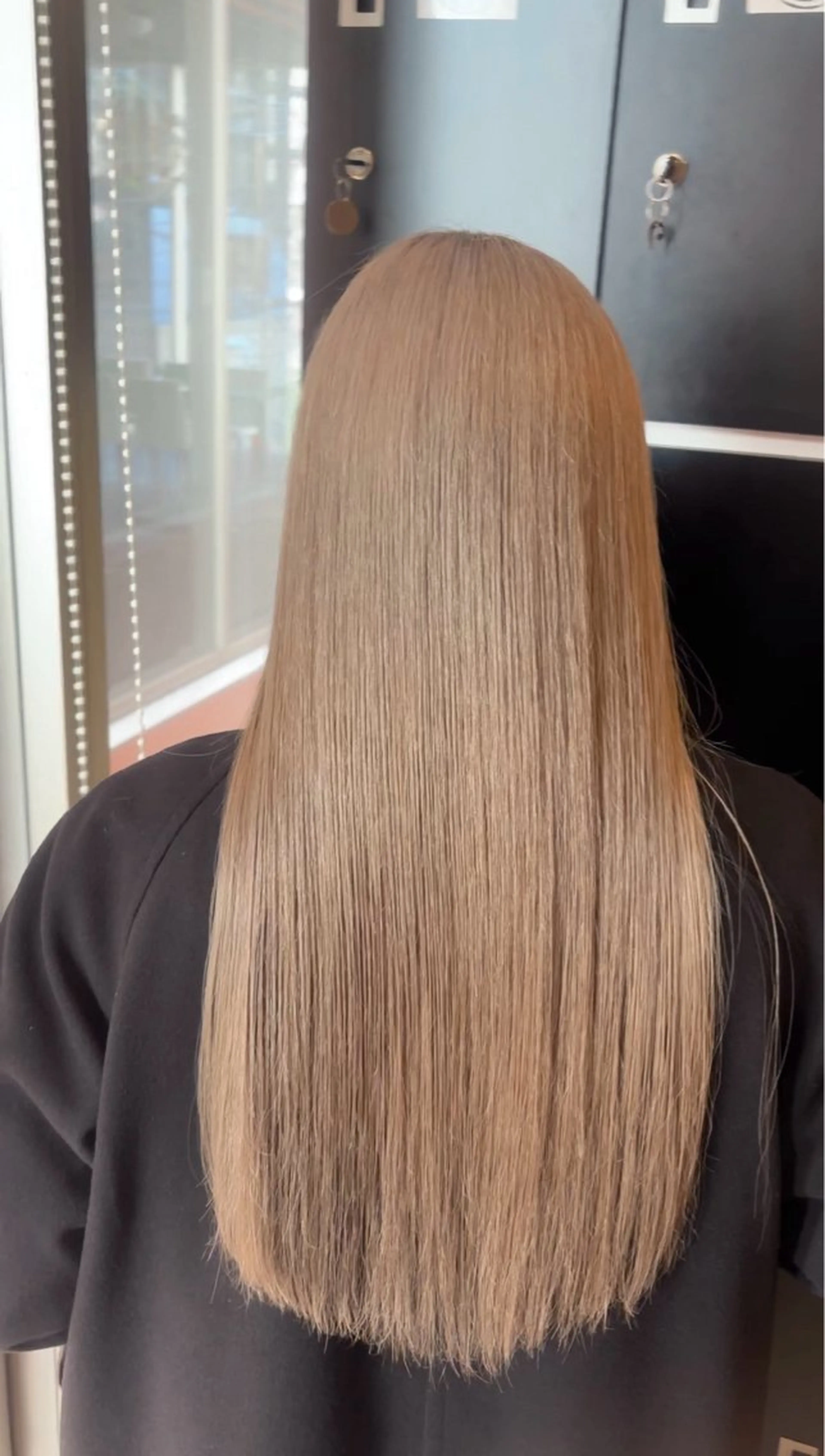 ロング カラー カット ヘアカラー トリートメント ブリーチ/髪質改善/ ハイトーン/暖色のヘアスタイル