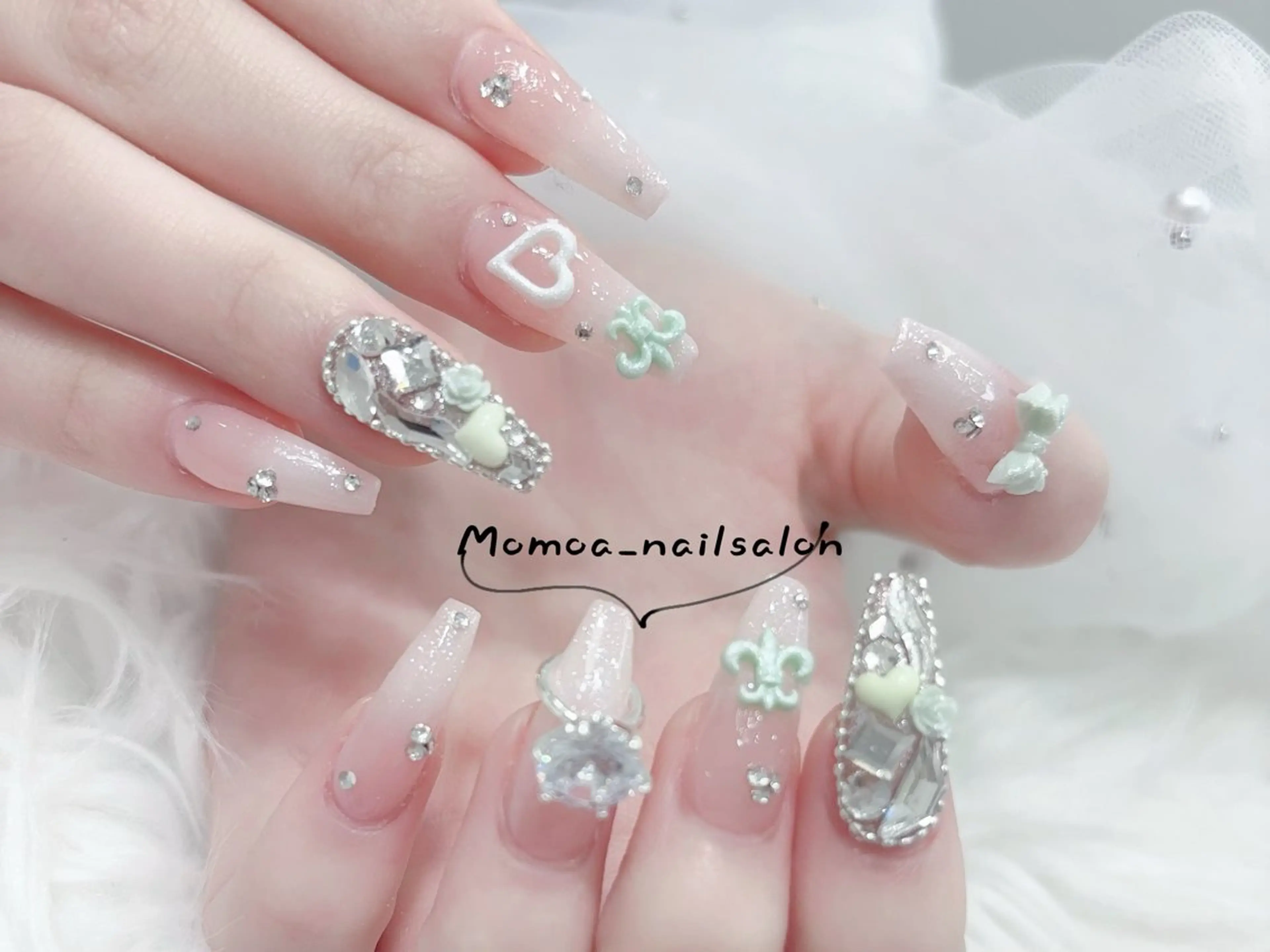 ネイル ハロウィン キラキラネイル 韓国ネイル スカルプネイル ハンドネイル MoMoA Nail ネイル長さ出し専門店のネイルデザイン