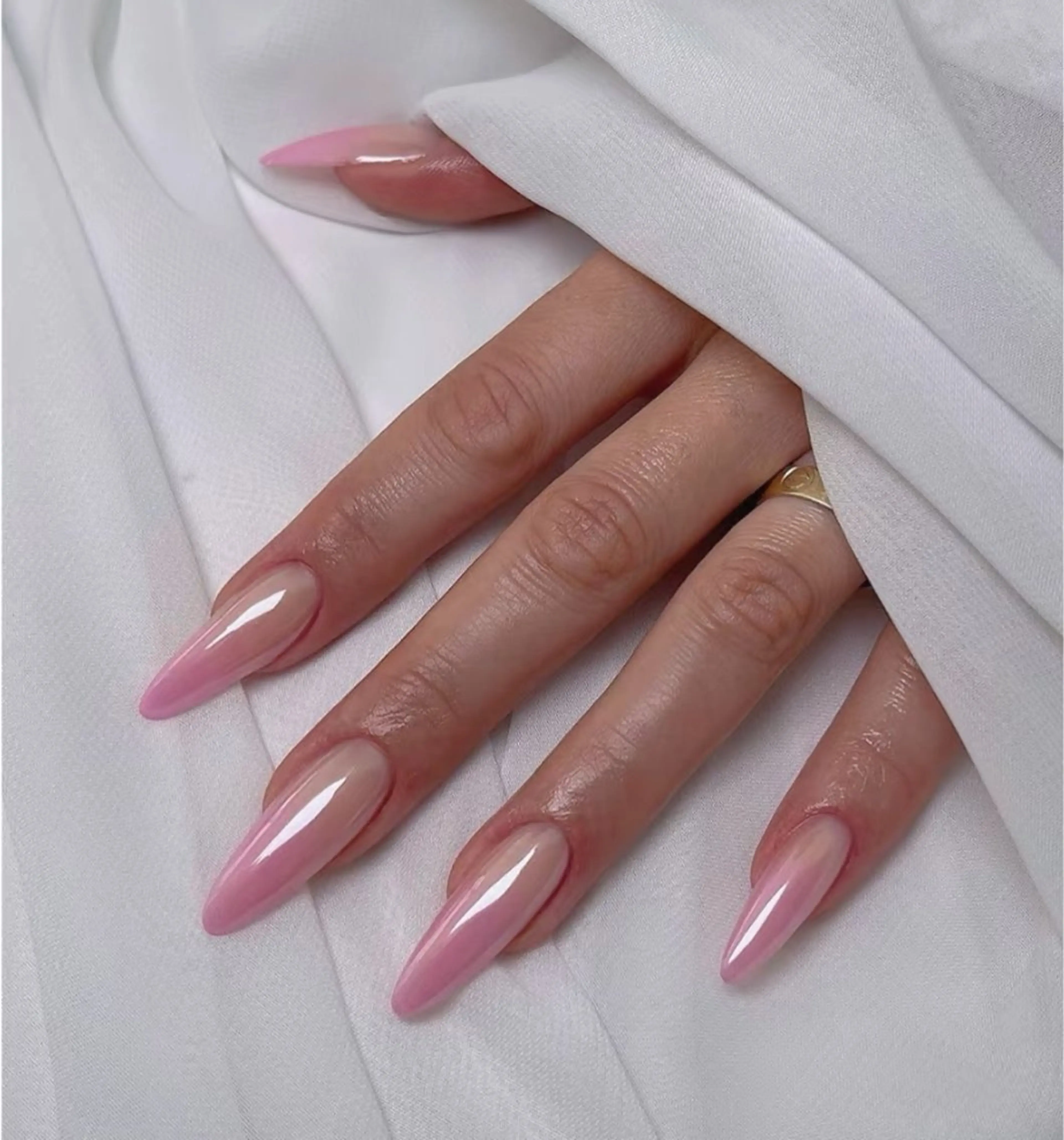 ネイル アートネイル オーロラネイル チークネイル フレンチネイル ガラスフレンチ ハンドネイル 🎀🎀YooLi Nail Salonのネイルデザイン