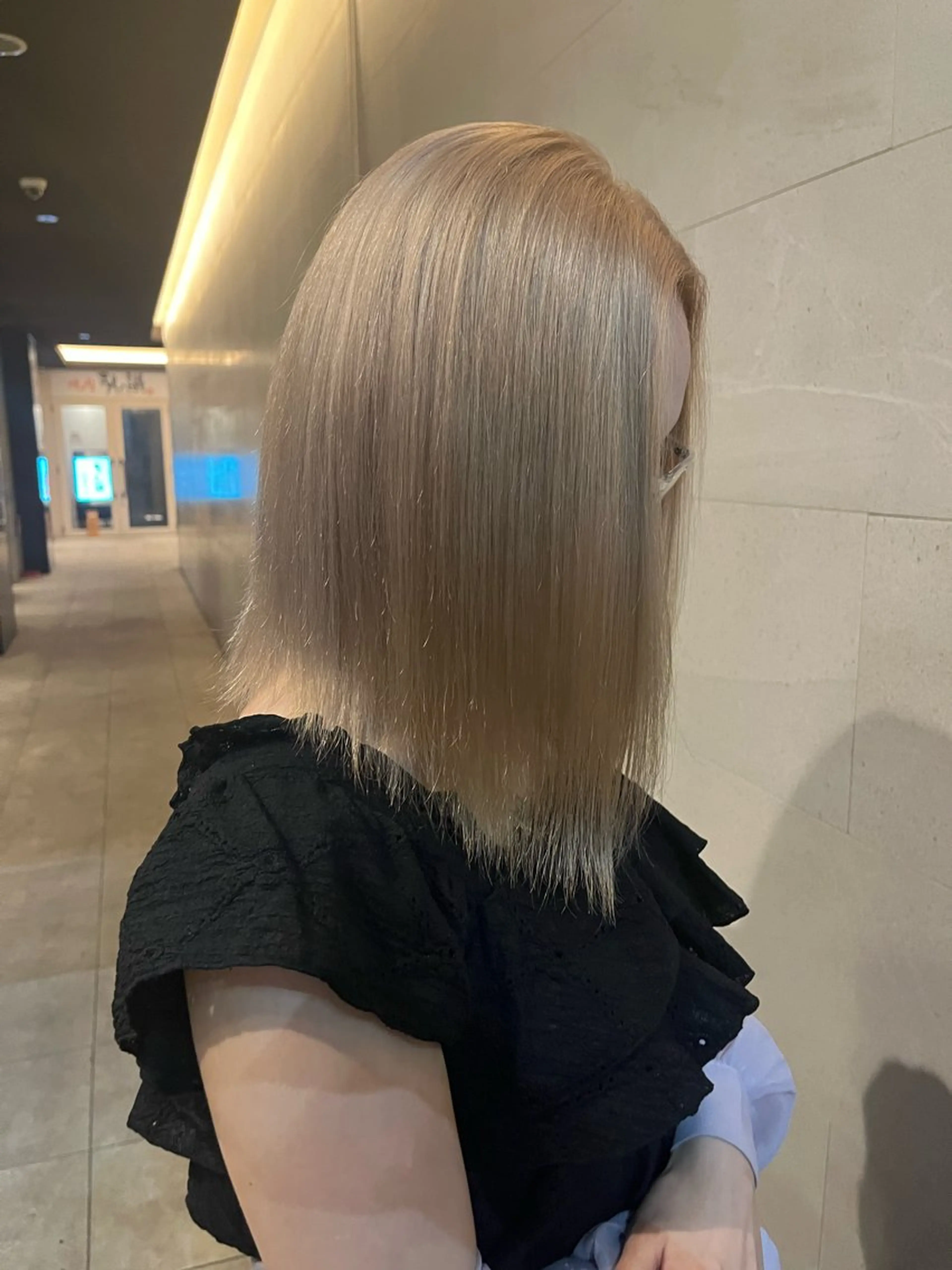 カラー ブリーチ ケアブリーチ 田中 莉香のヘアスタイル