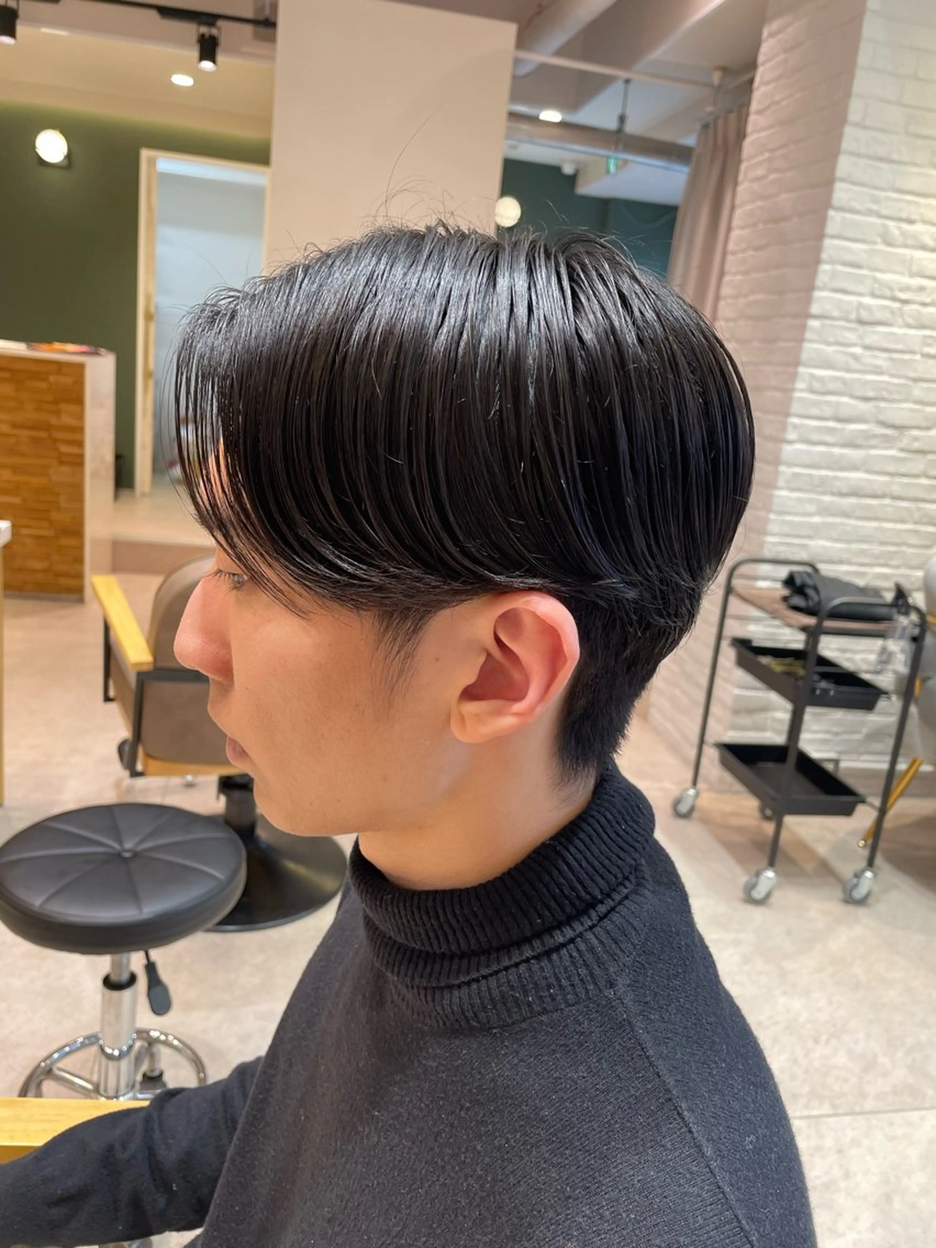 【マッシュ、センターパート、ウルフ限定】ジュニアスタイリスト限定メンズカットモデルの写真