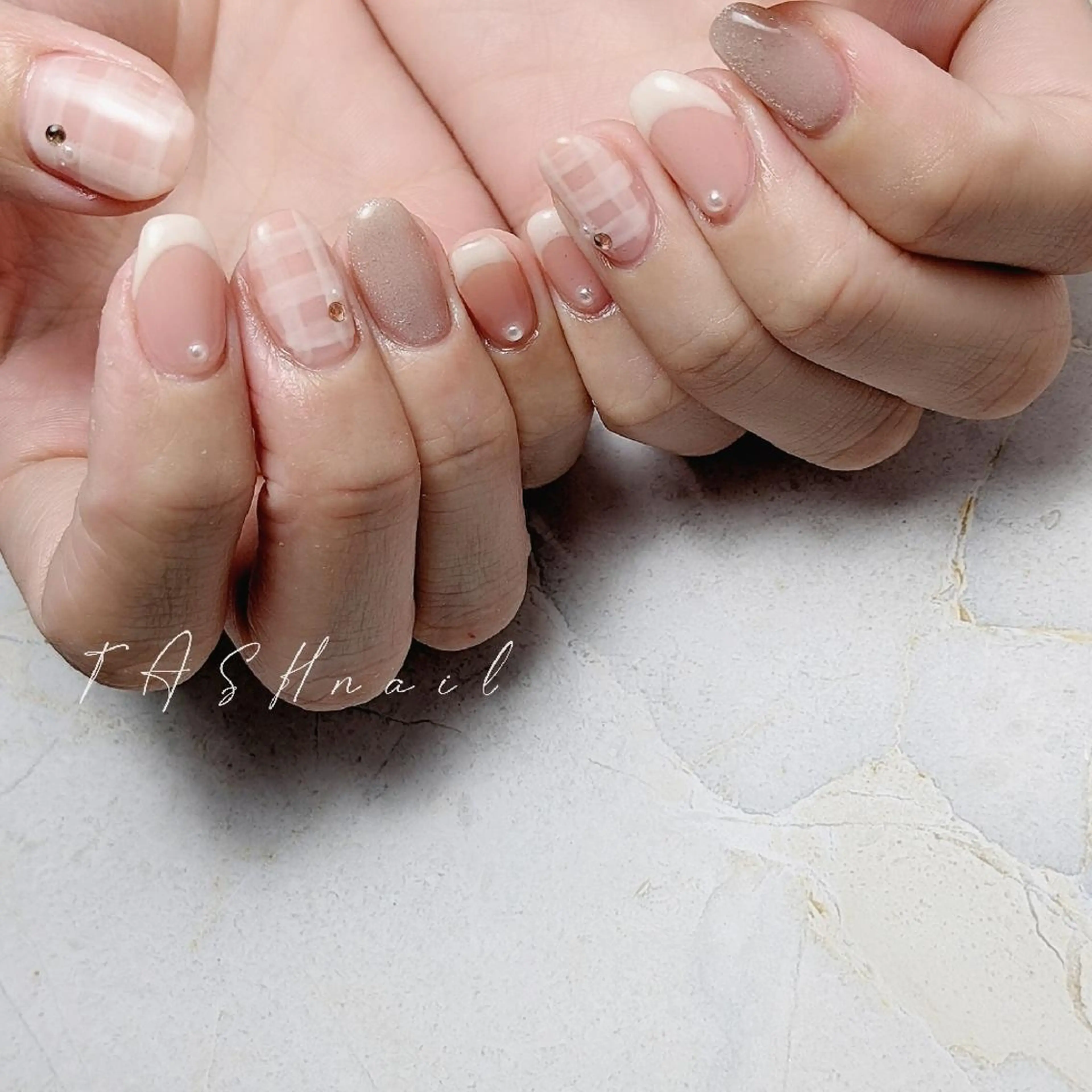 ネイル TASH nailのネイルデザイン