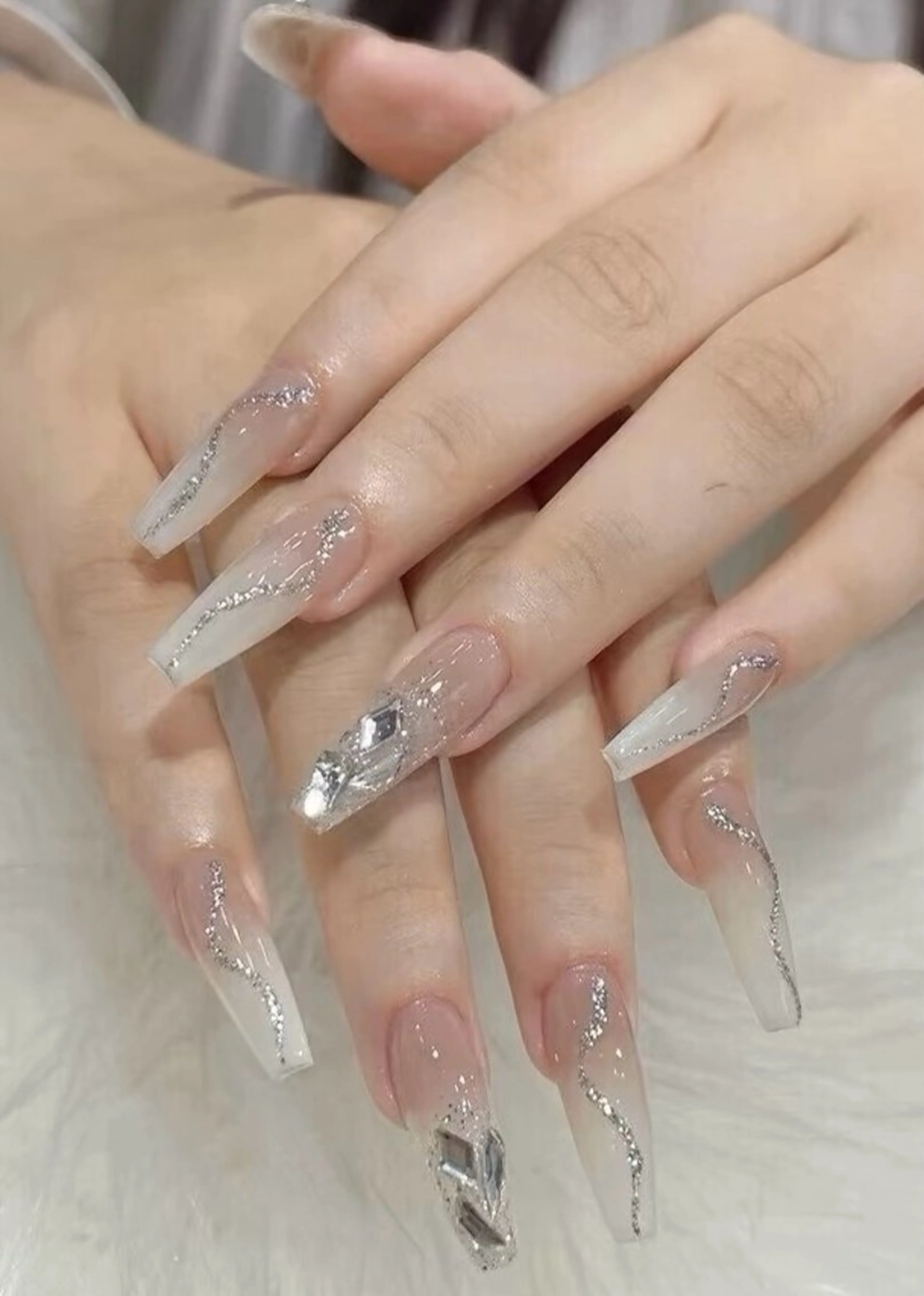 ネイル チークネイル 長さ出し フレンチネイル ガーリー 韓国ネイル sun nail池袋 モデル募集のネイルデザイン