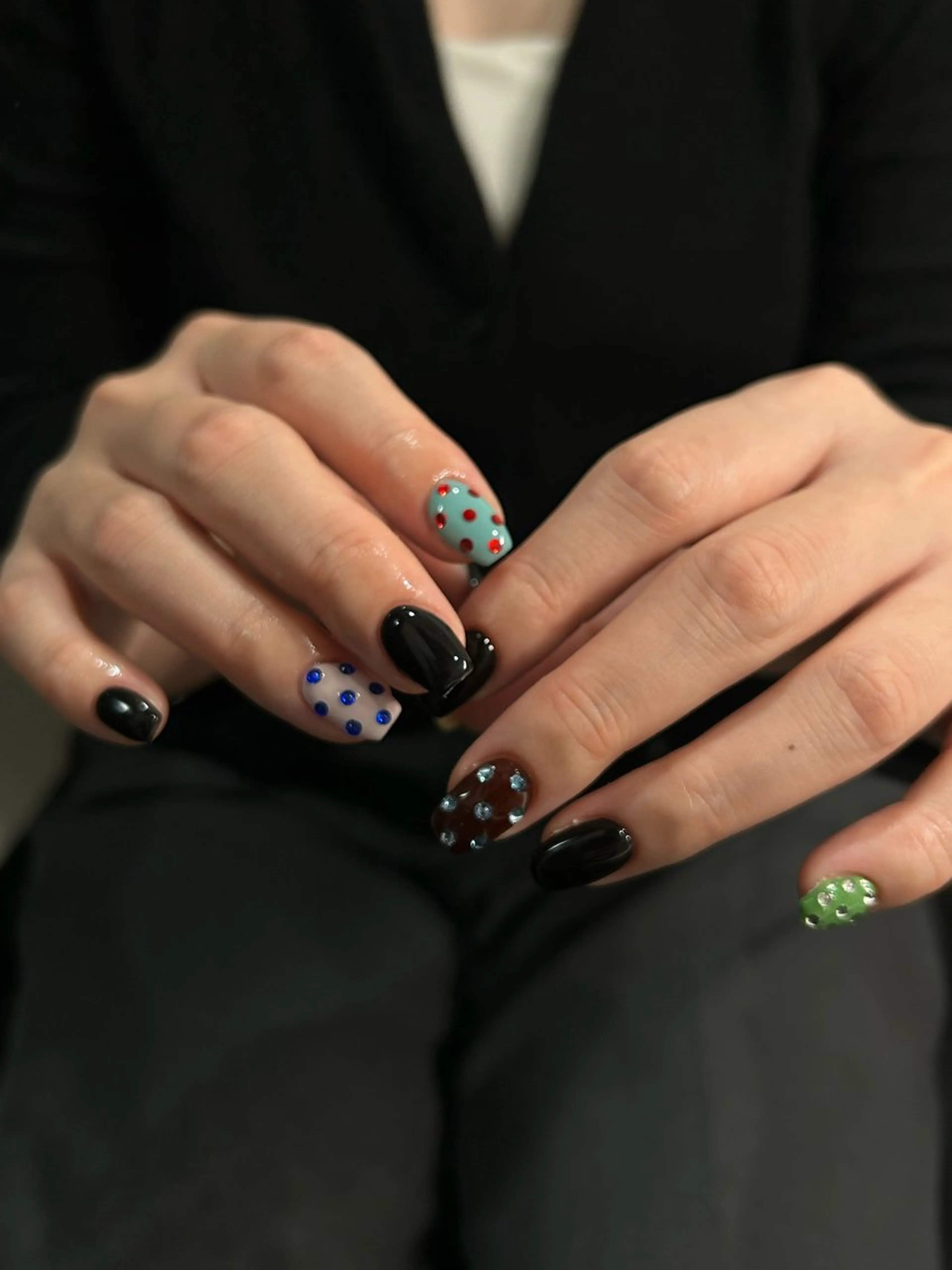 ネイル 韓国ネイル ニュアンスネイル Yuni.所属・sakae yurinaのネイルデザイン