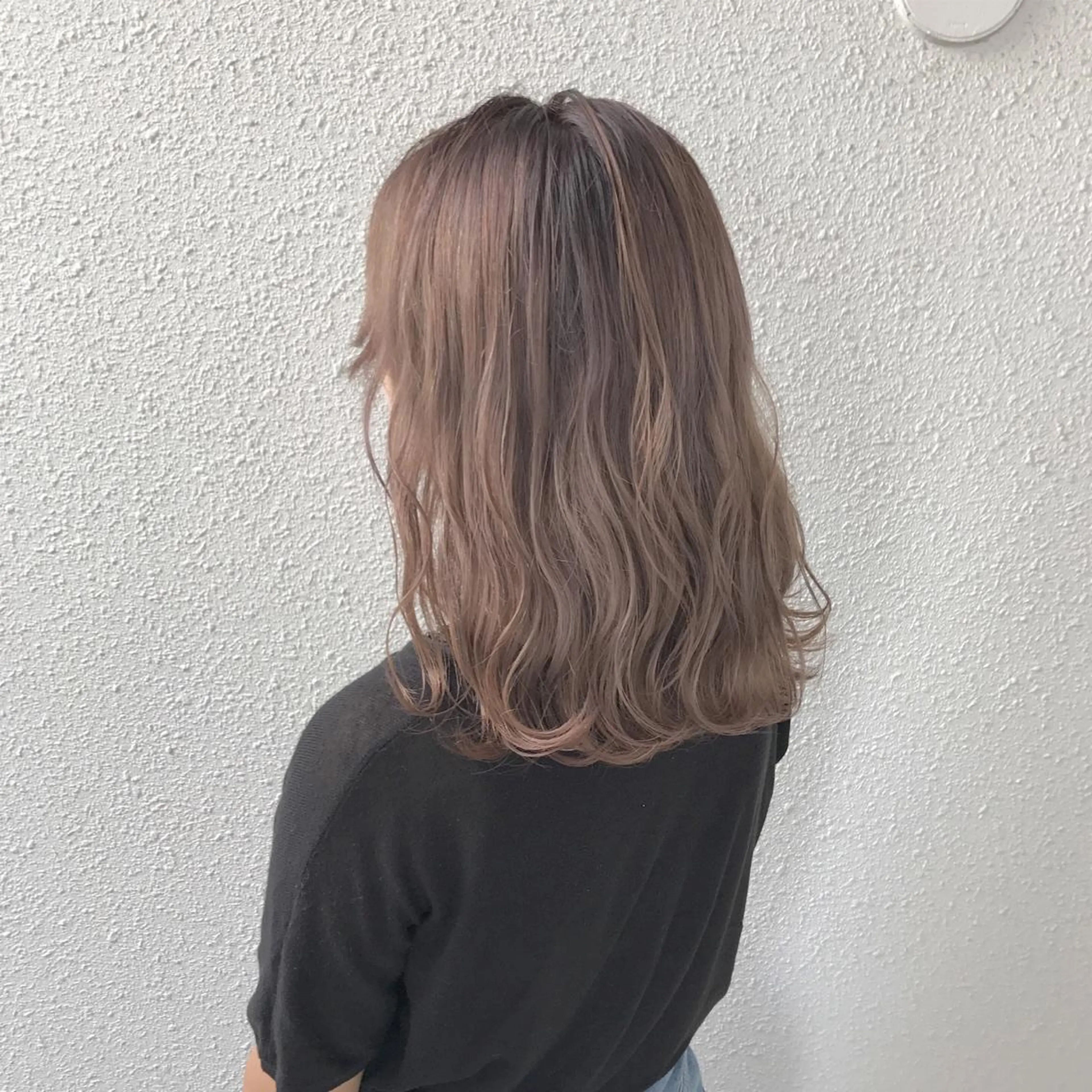 セミロング カラー ダブルカラー パープルカラー インナーカラー/天神 ブリーチ/吉田のヘアスタイル