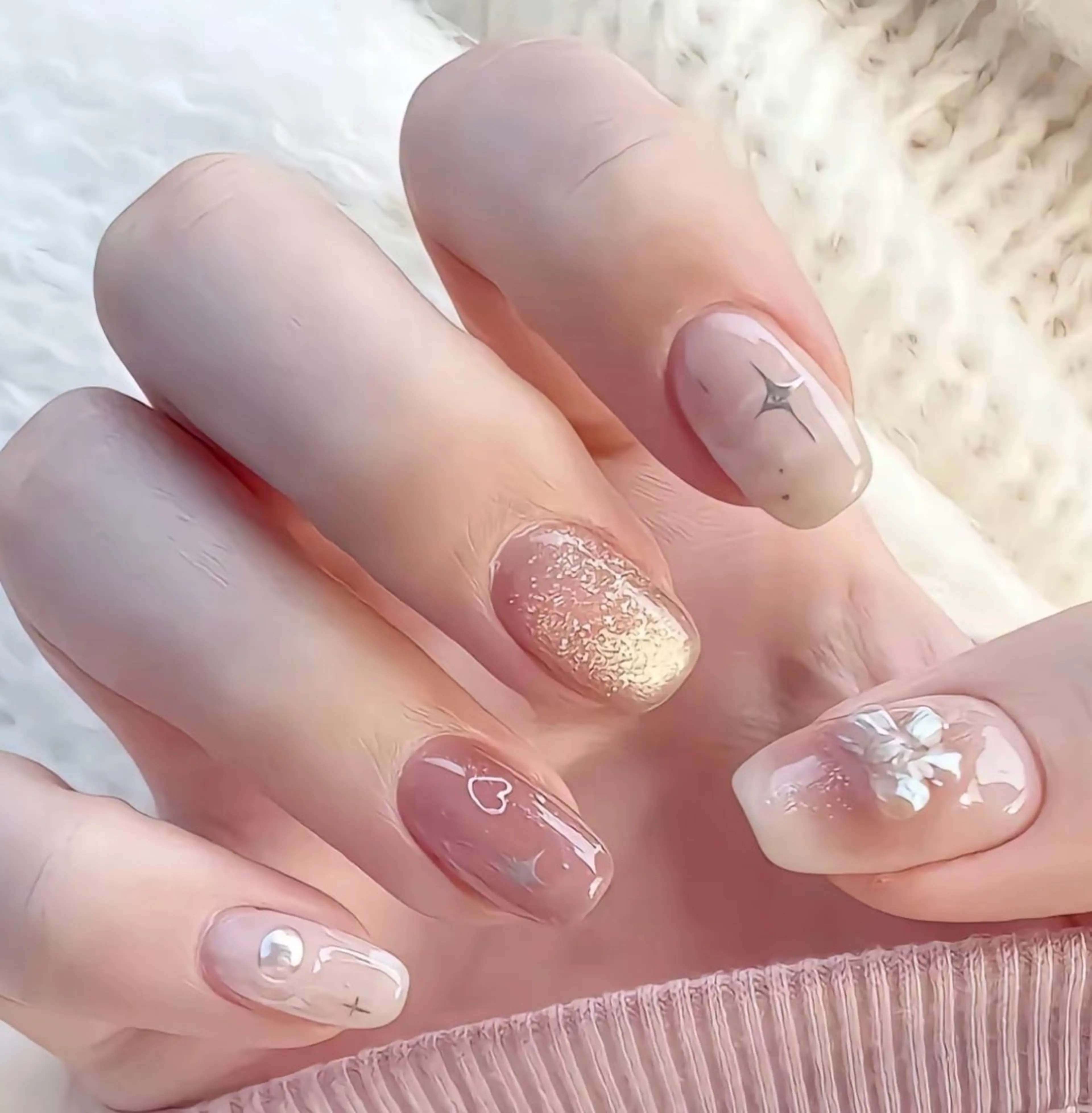 ネイル LEDアイラッシュ ∩_∩アオイのマツエク・マツパデザイン