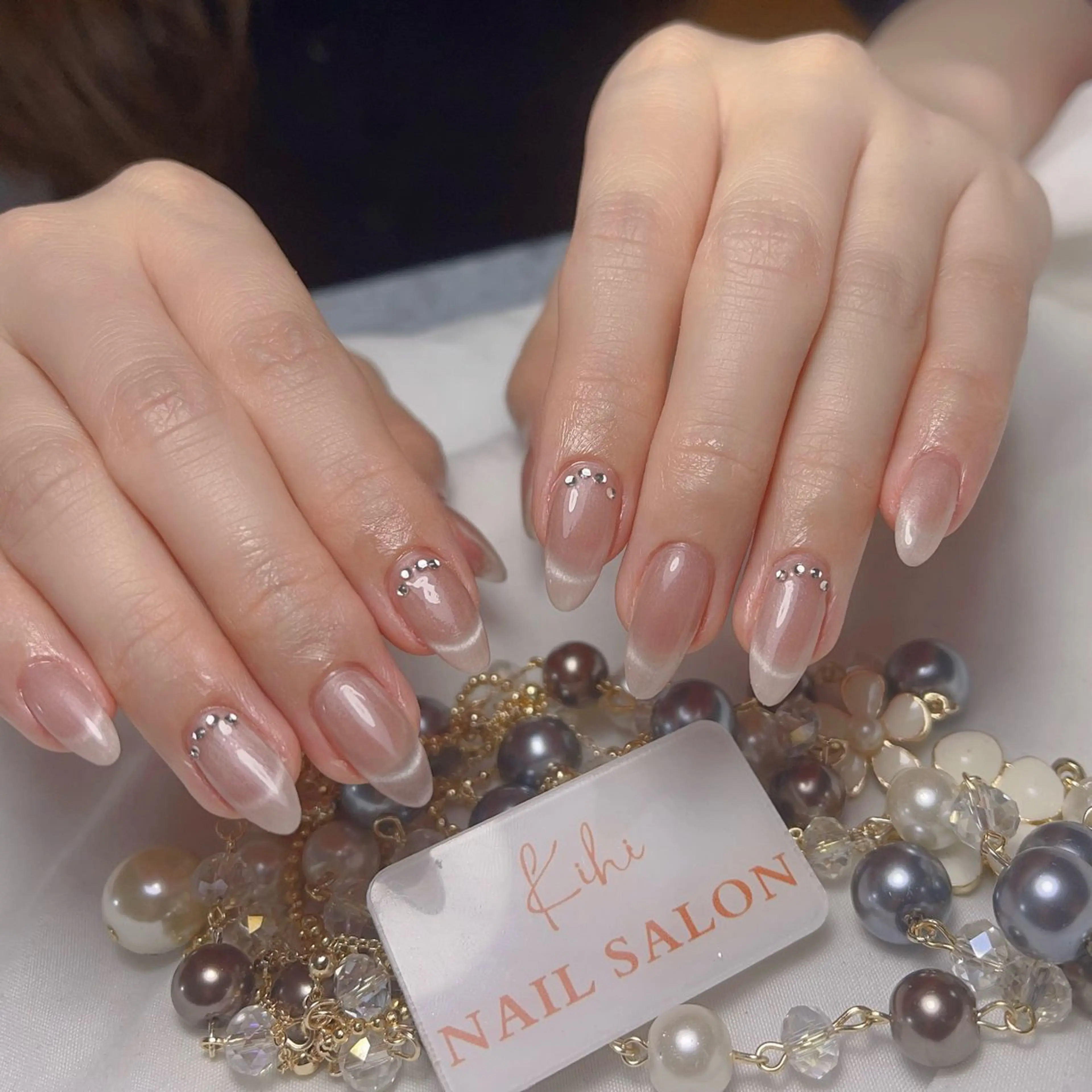 ネイル アートネイル フレンチネイル ジェルネイル グラデーション 韓国ネイル ハンドネイル ハンドケア さくら💮💮 【オフ無料】のネイルデザイン