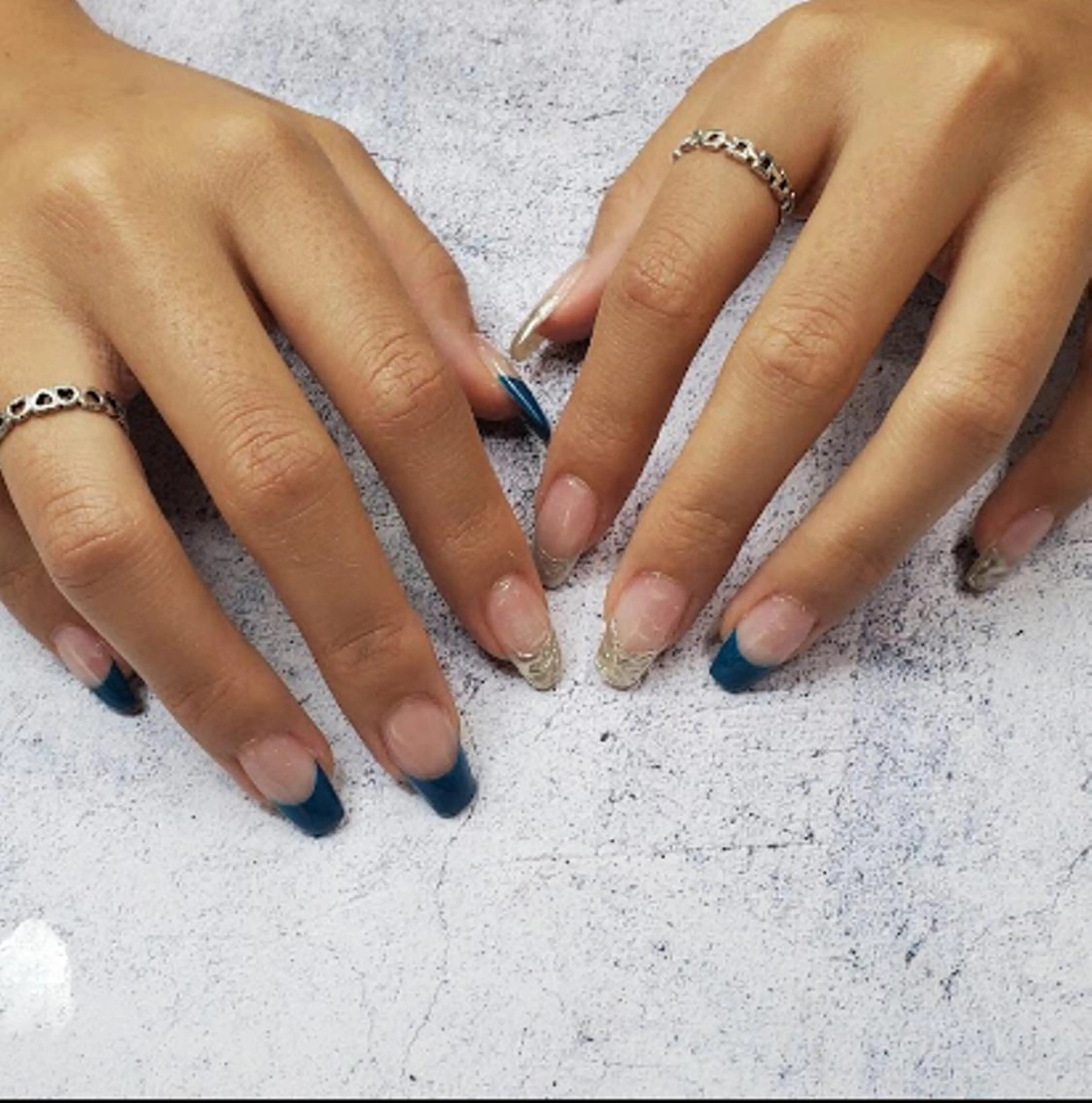 ネイル アートネイル フレンチネイル ジェルネイル ミラーネイル ニュアンスネイル nailstudio eviz新宿店のネイルデザイン