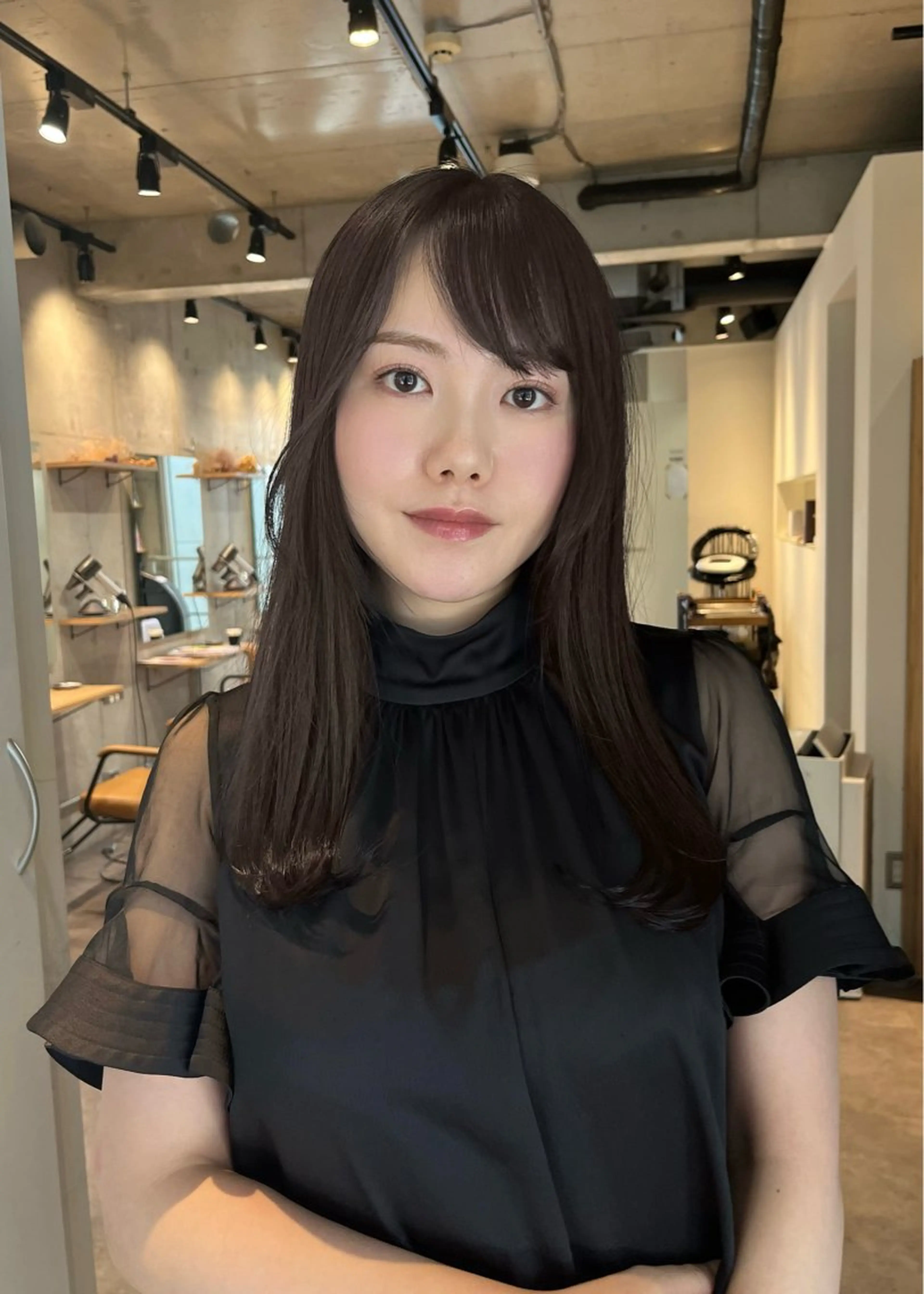 〝透明感カラー+トリートメント”の写真