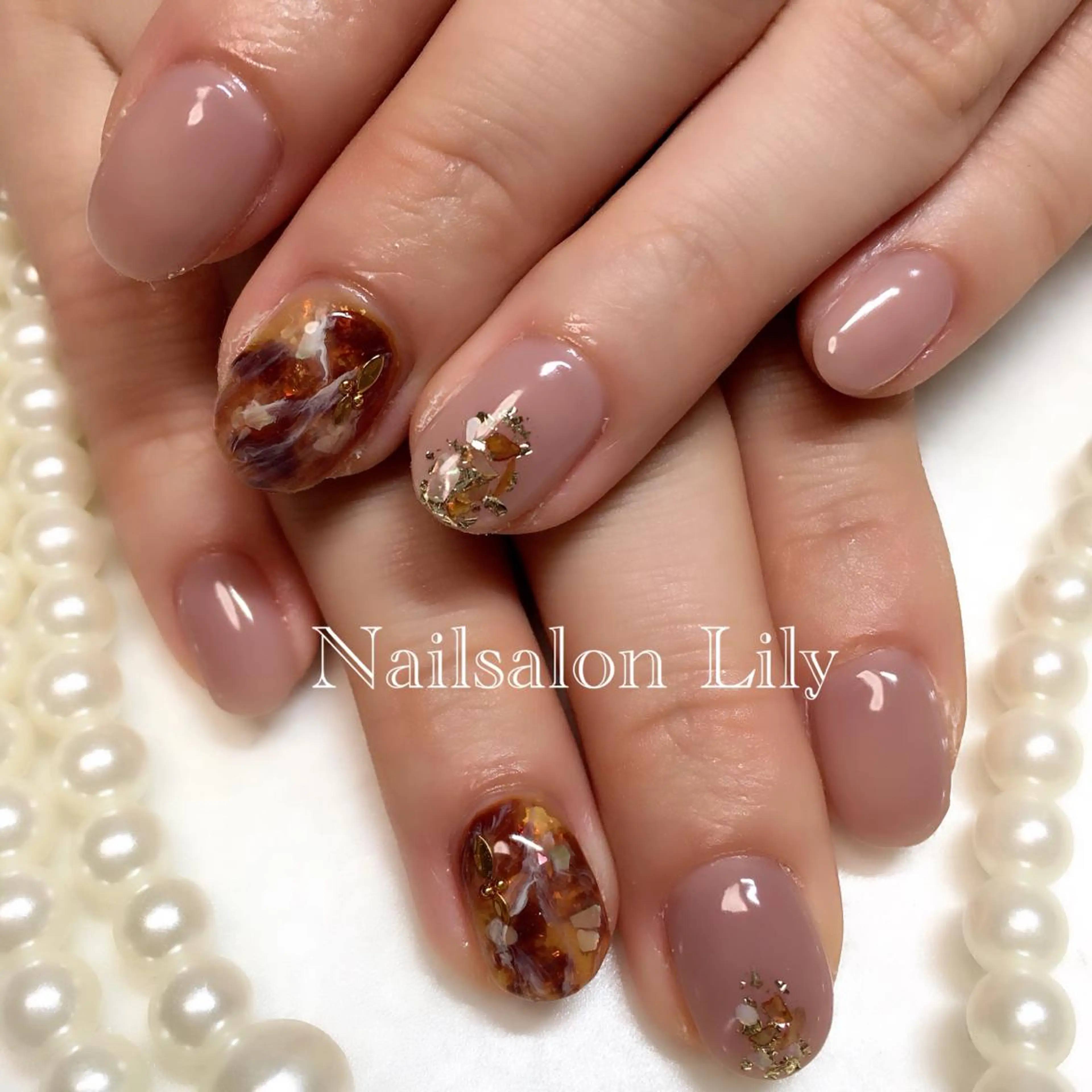 ネイル べっ甲ネイル Nailsalon Lilyのネイルデザイン