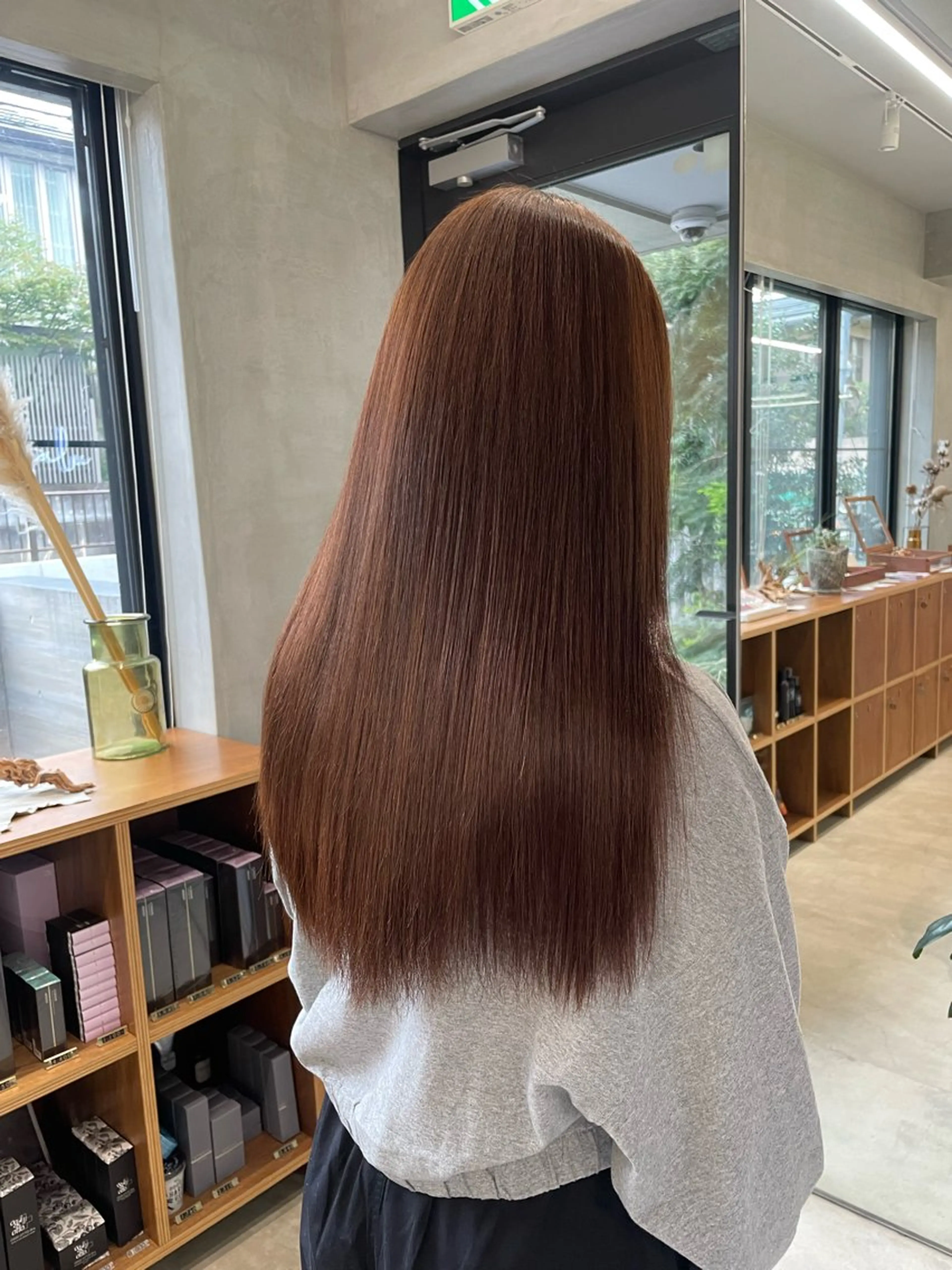 ロング 縮毛矯正 縮毛矯正 鶴井 美空のヘアスタイル