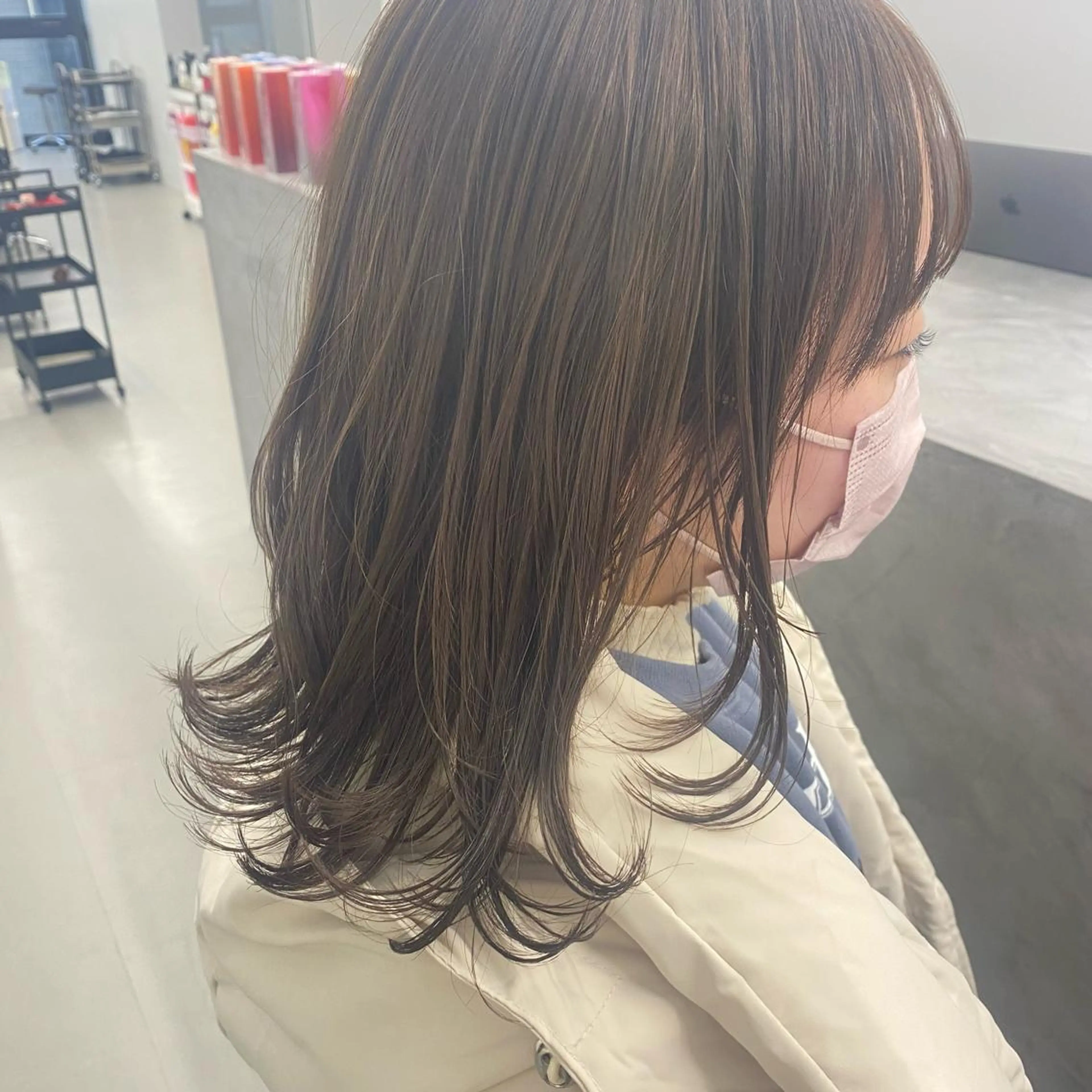 ミディアム カラー カット ヘアカラー トリートメント HANA ROCCO3rdのヘアスタイル