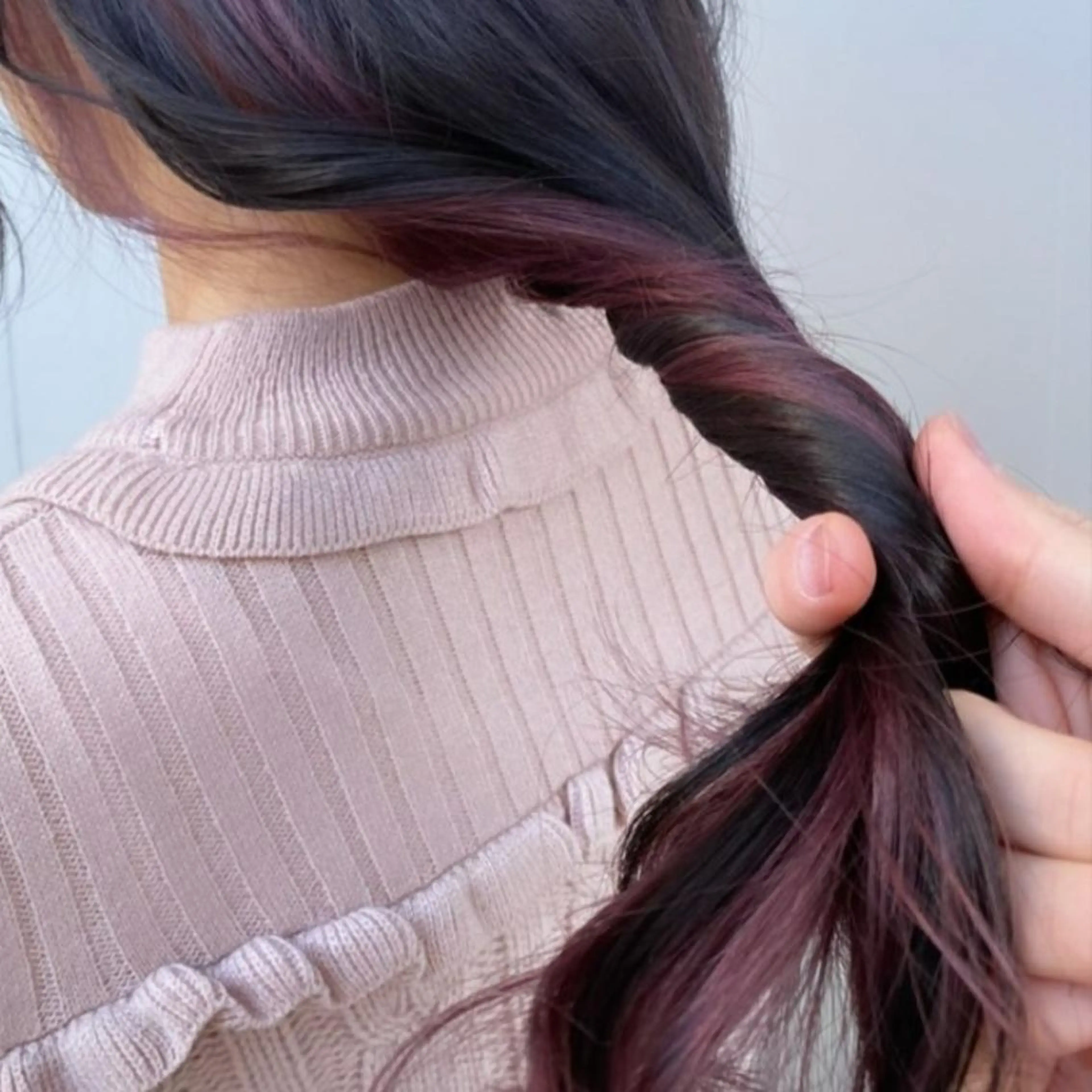 ロング カラー ヘアアレンジ ブリーチ イルミナカラー インナーカラー レッドカラー トリートメント カット ヘアカラー トリートメント かわい ゆうな 髪質改善/縮毛矯正のヘアスタイル