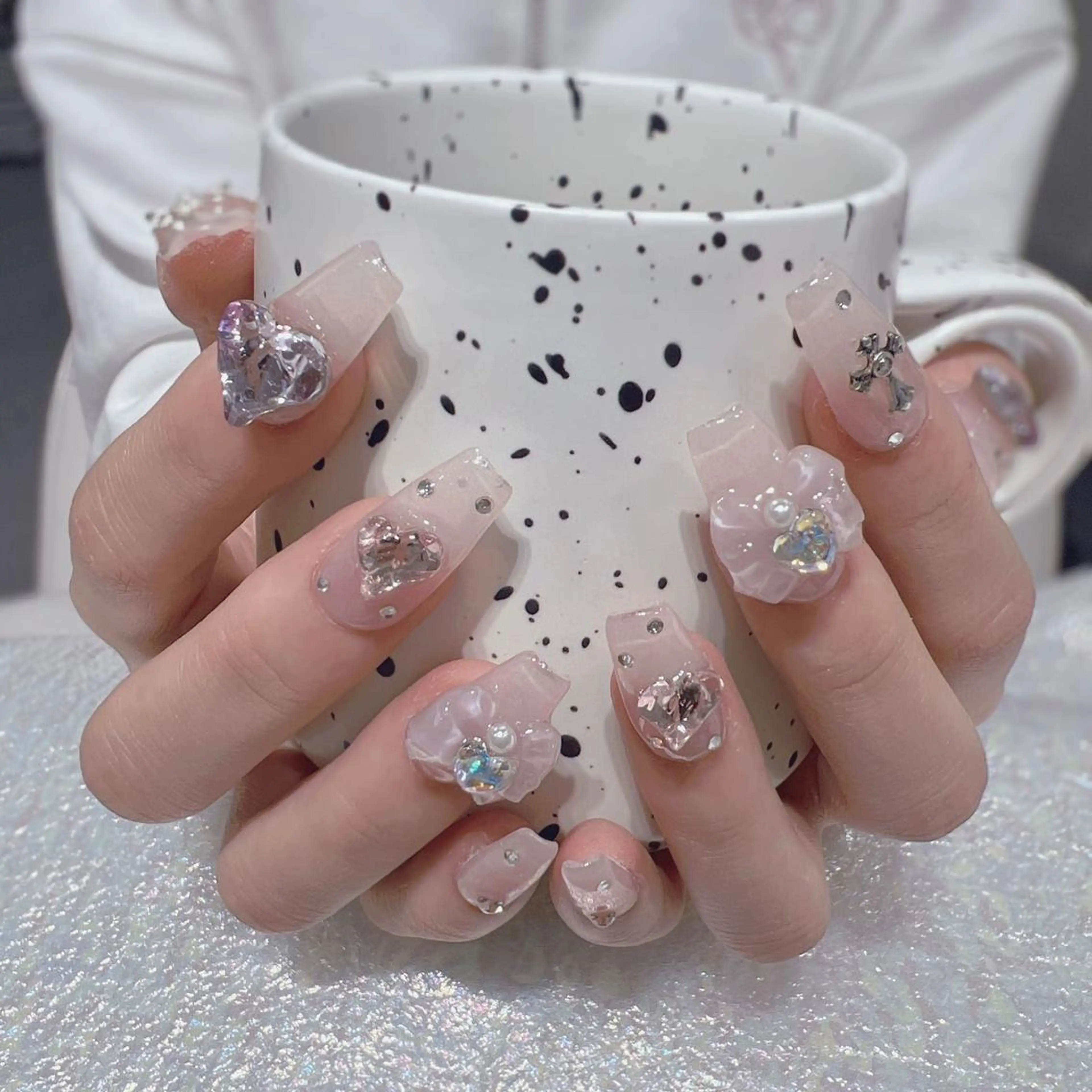 ネイル 長さ出し ネイルチップ Queens テイのネイルデザイン