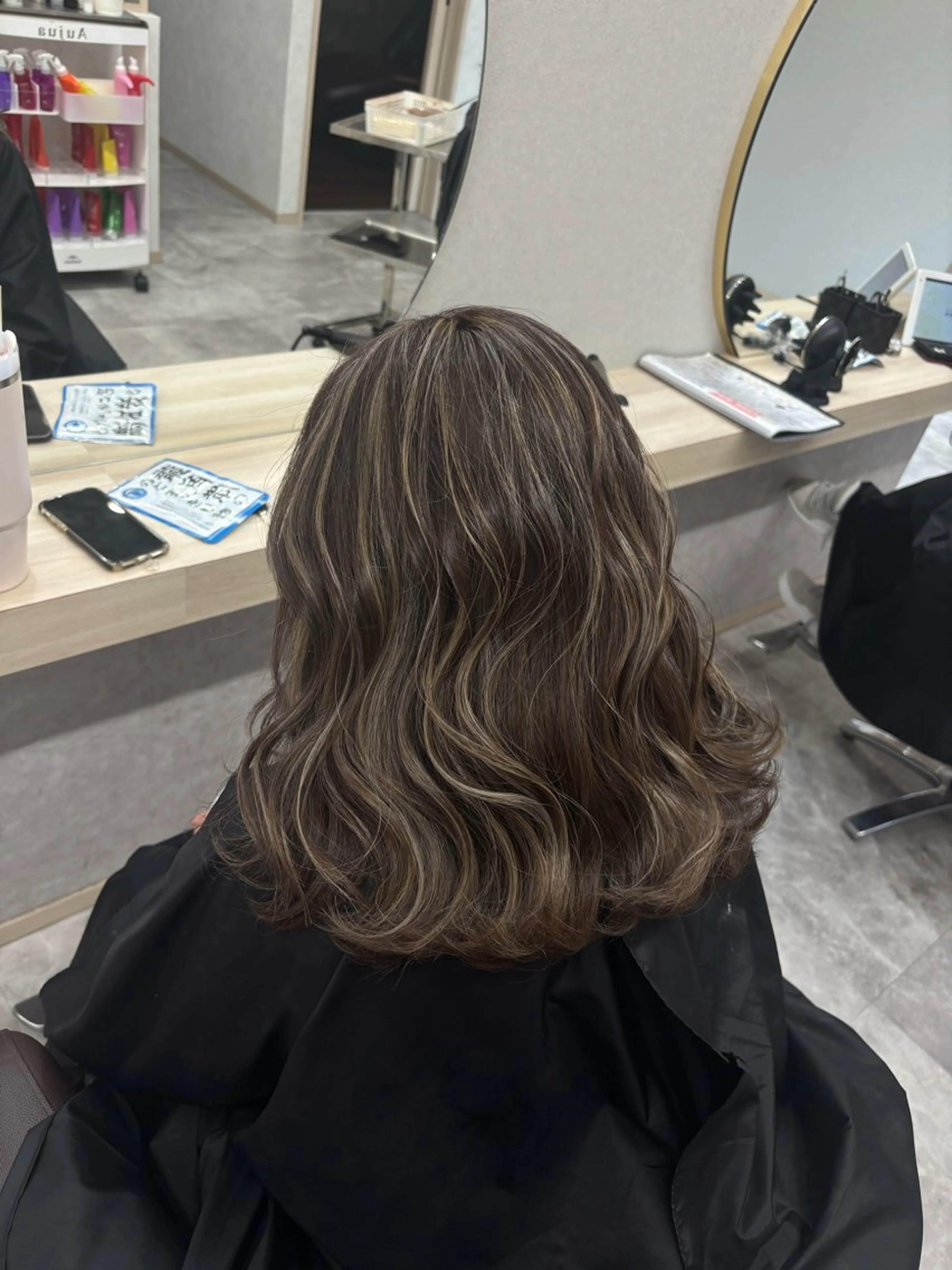 セミロング ヘアカラー KEEN.渋沢/ 横溝小夏のヘアスタイル