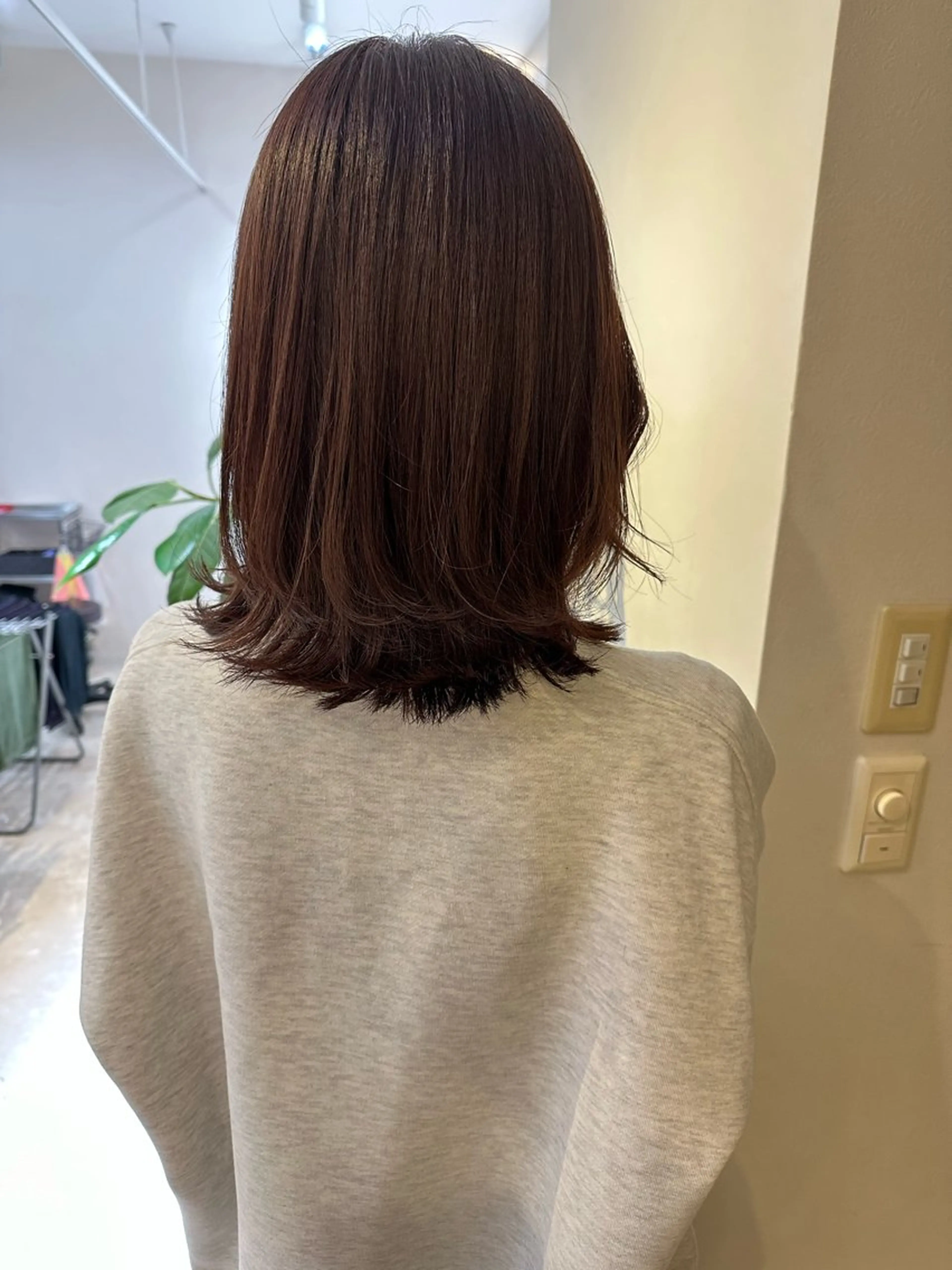 カラー カット ヘアカラー トリートメント Lond  Emi 艶髪モテヘアのヘアスタイル