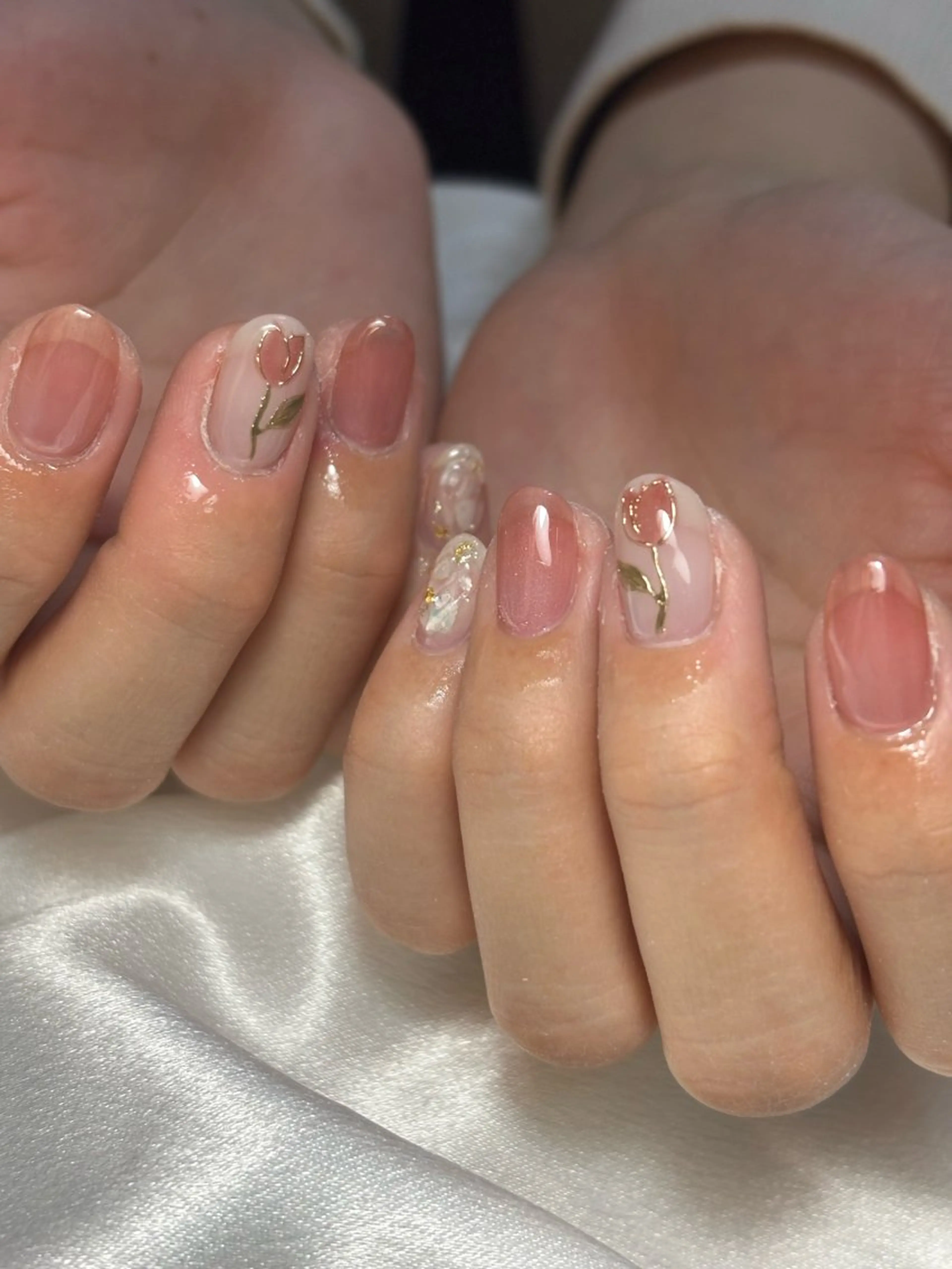 ネイル ハンドネイル フットネイル ✴︎ Delightのネイルデザイン