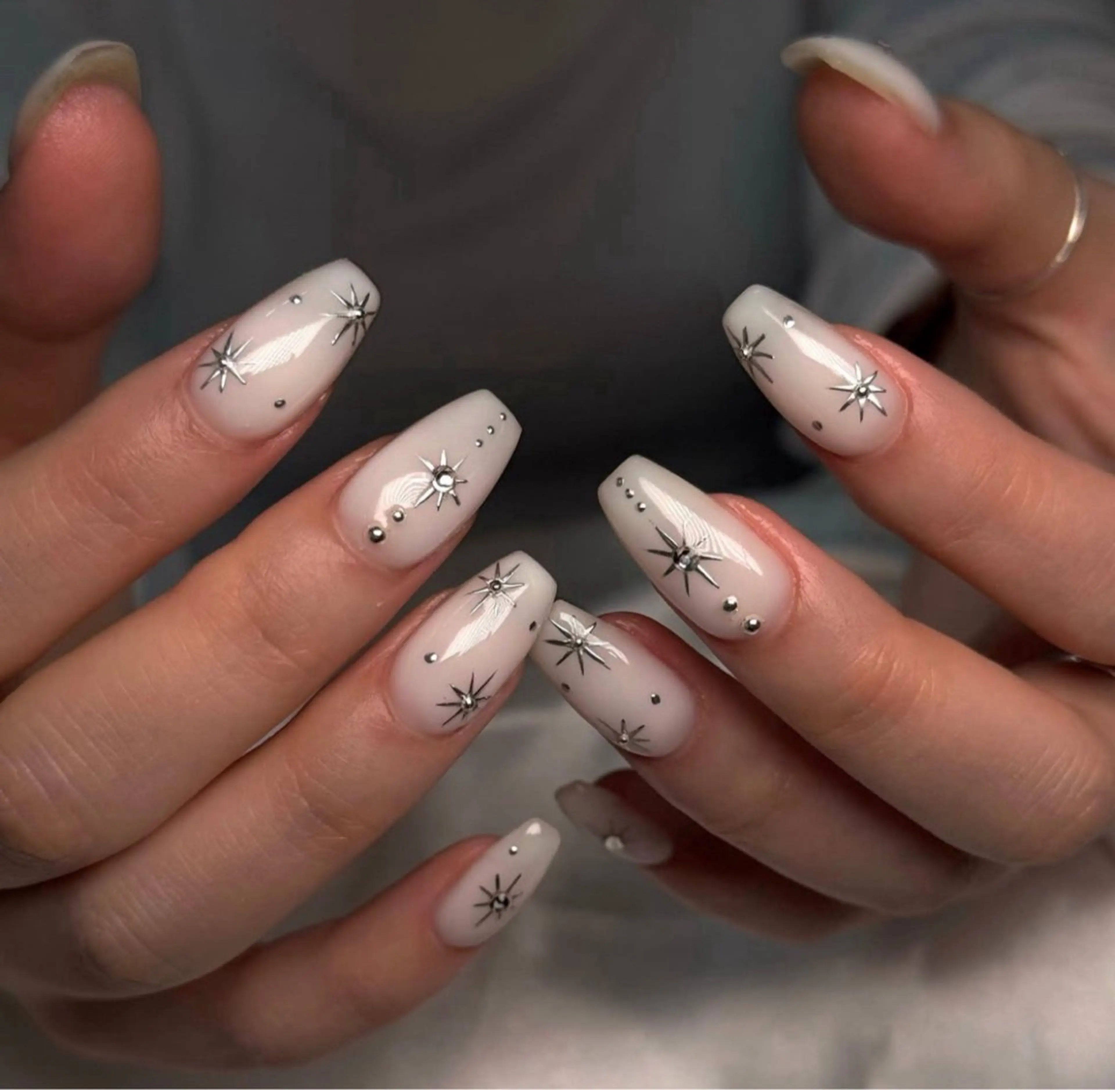 ネイル フレンチネイル キラキラネイル 水色 マグネットネイル ミラーネイル Lina nail所属・Luna 池袋のネイルデザイン