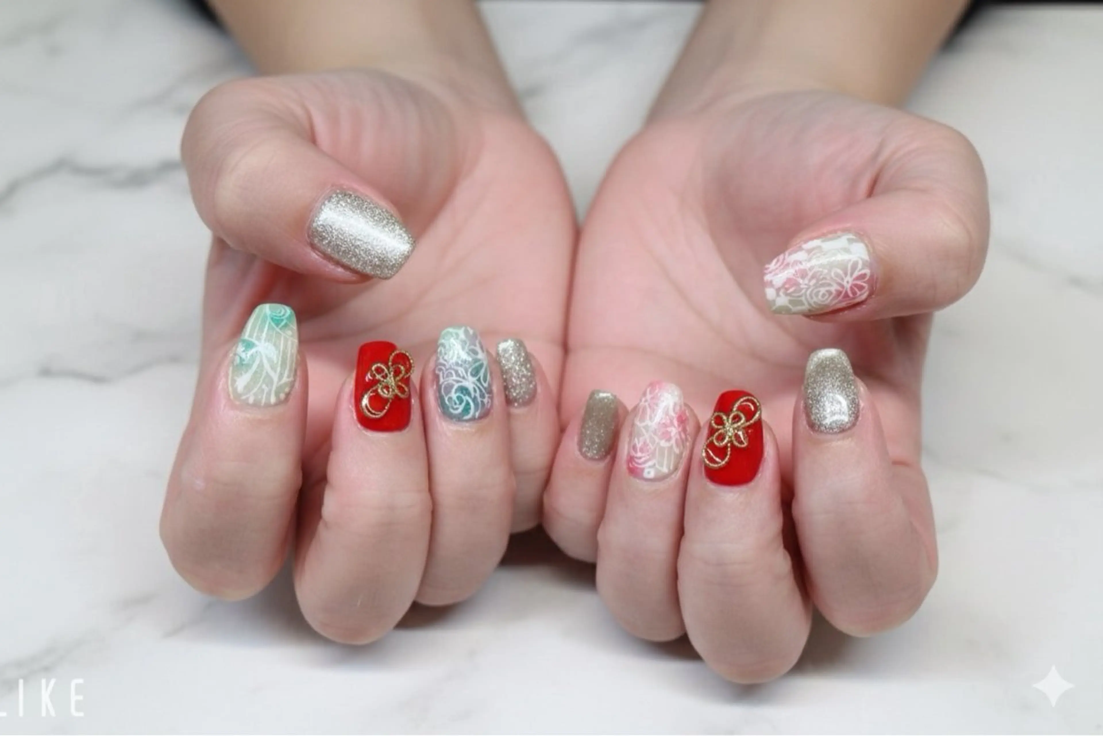 ネイル フレンチネイル ラメ(グリッター) ラメグラデーション マグネットネイル 持ち込み ハンドネイル ティーエヌ 金山駅東口店のネイルデザイン