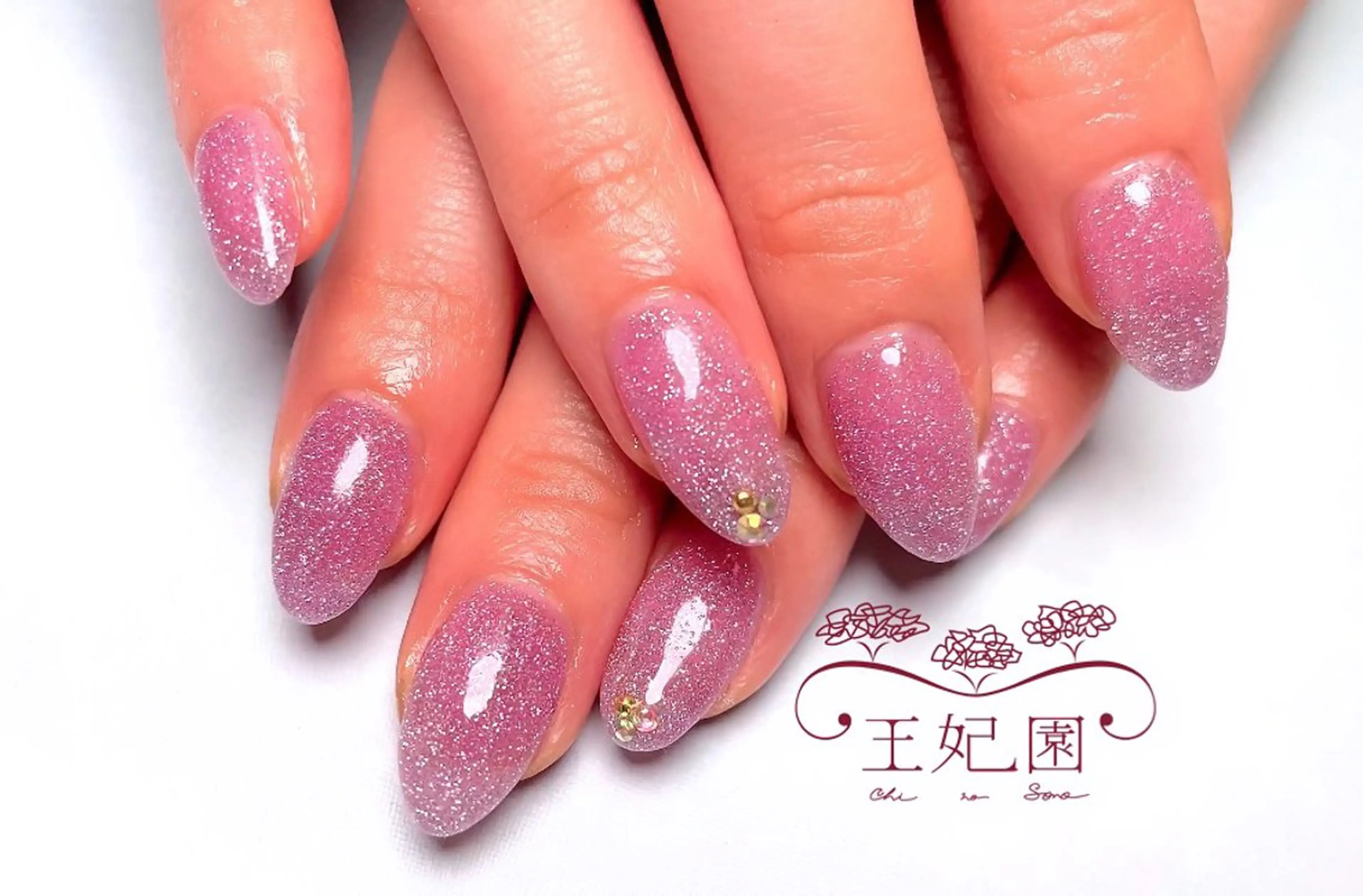 ネイル フラッシュネイル ラメ(グリッター) メンズネイル パープル ワンホンネイル nail salon王妃の園所属・王妃の園 ohinosonoのネイルデザイン